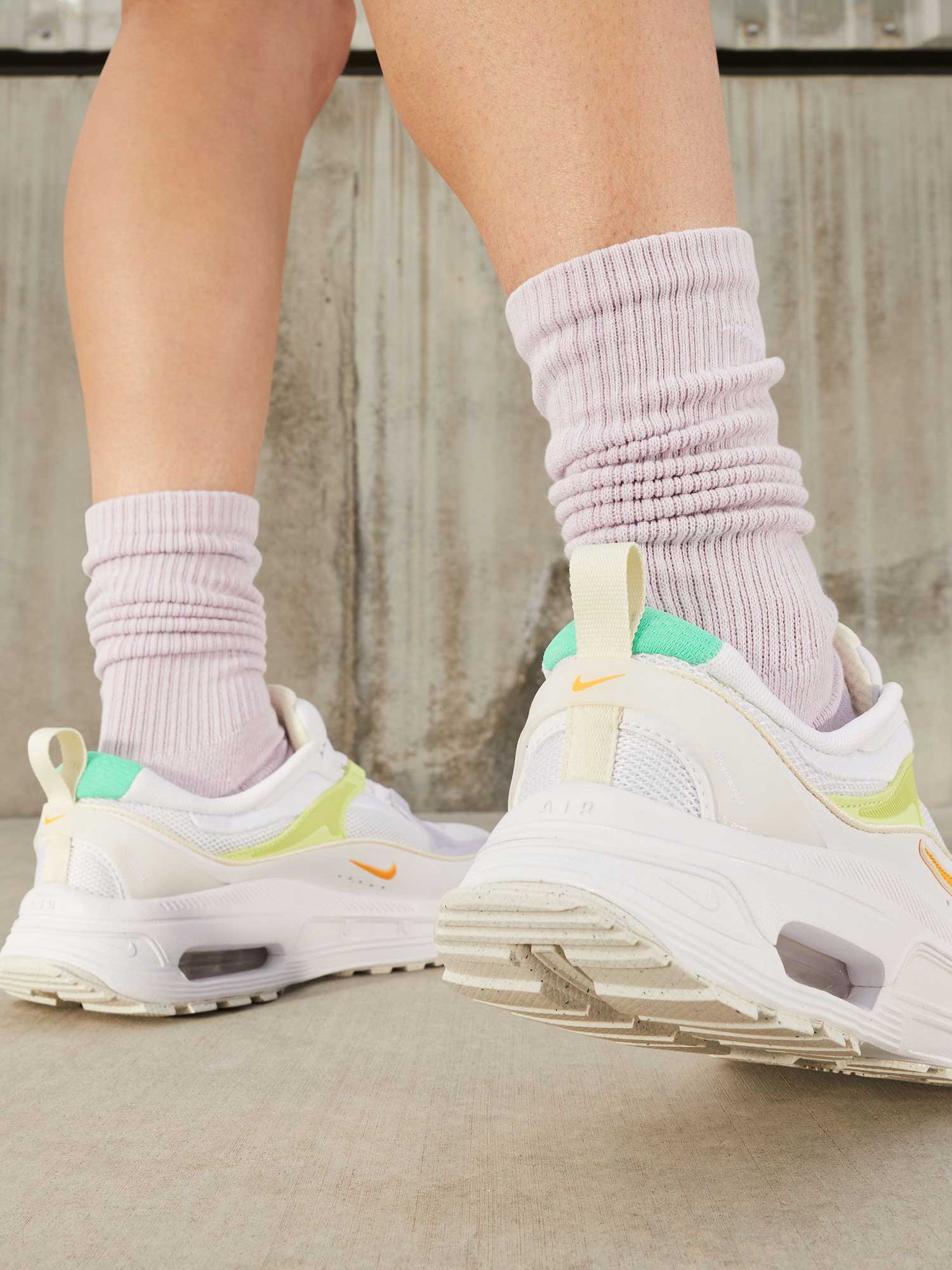 NIKE Обувки WMNS AIR MAX BLISS NN