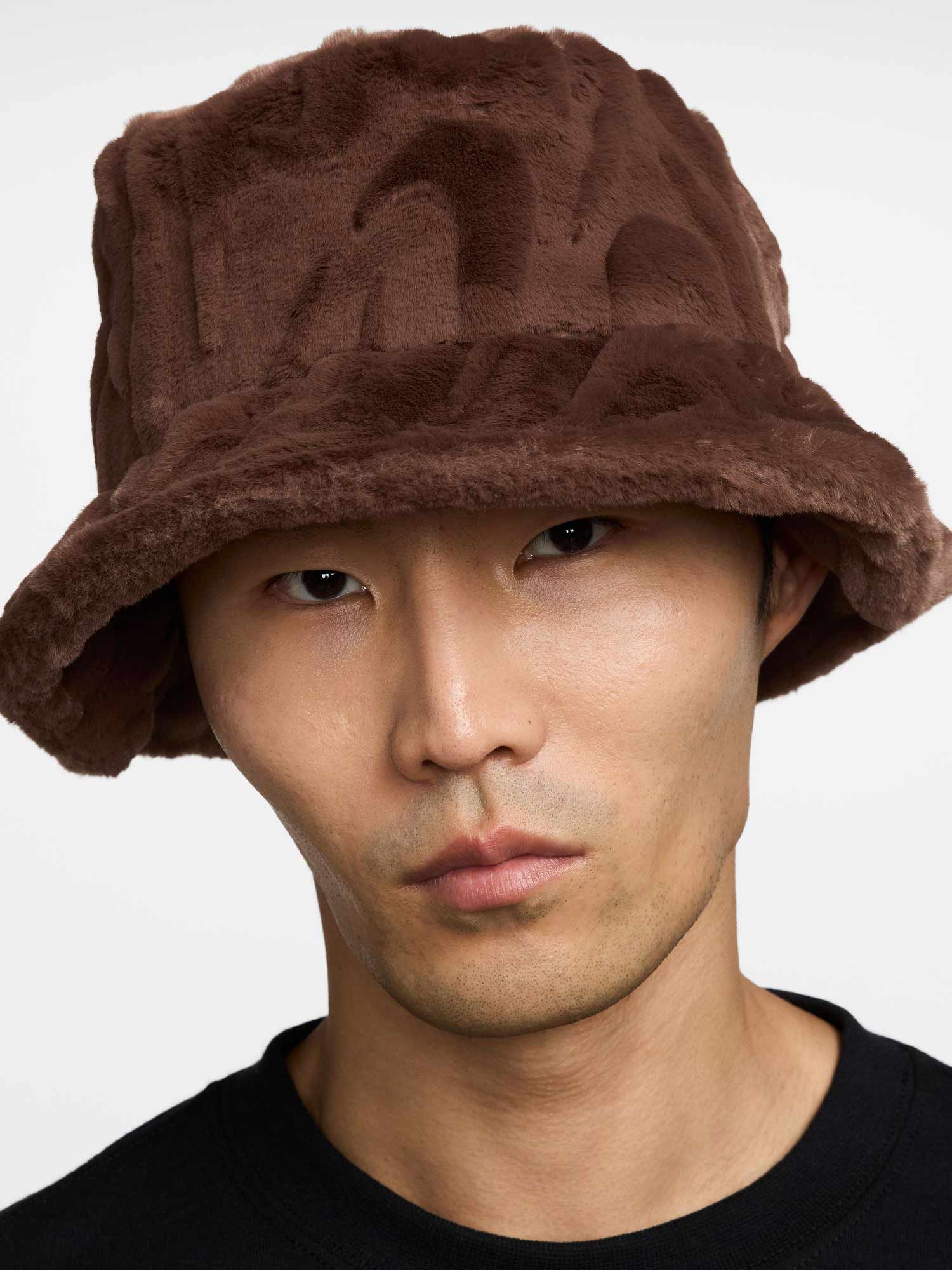 NIKE Шапка U NK APEX BUCKET FUR SWSH H24