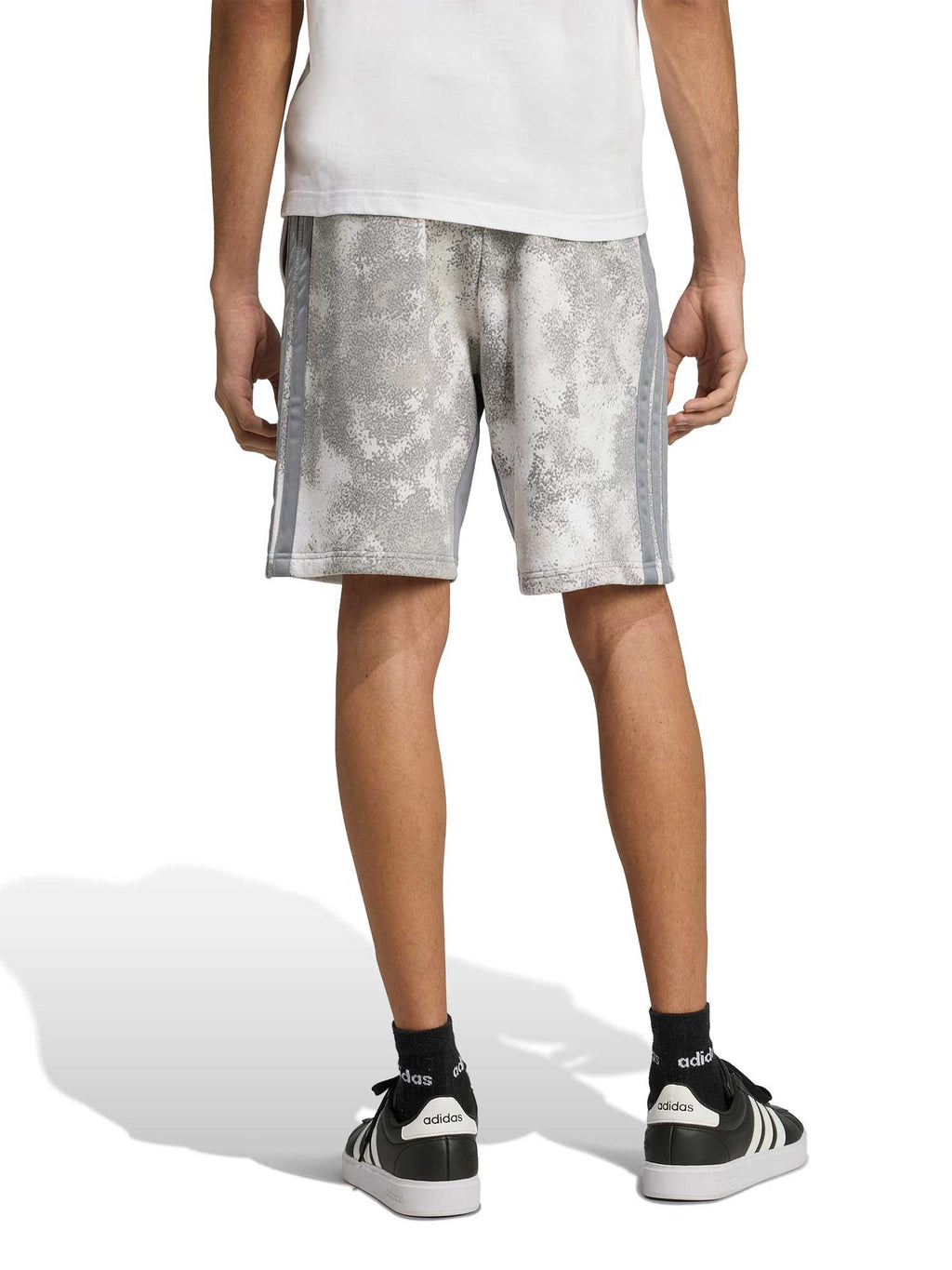 ADIDAS SPORTSWEAR Къси панталони AOP Colourblock Short