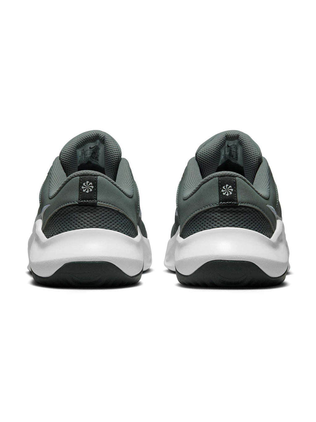 NIKE Обувки M LEGEND ESSENTIAL 3 NN