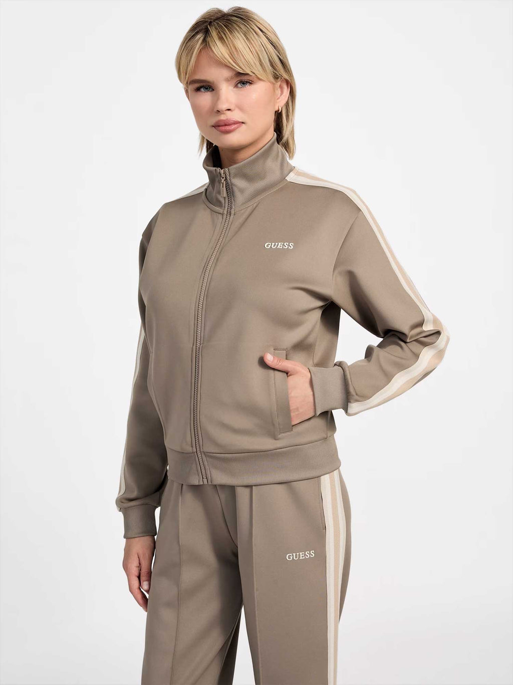 GUESS Спортно горнище YARROW FULL ZIP SWEA