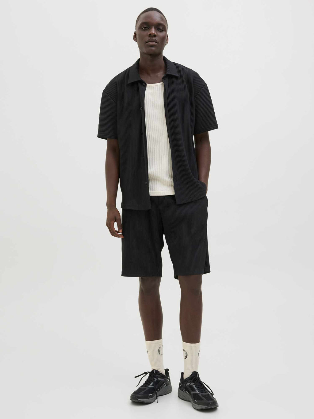 JACK & JONES Къси панталони JPSTKARL INTERLUDE PLISSE SHORTSMID
