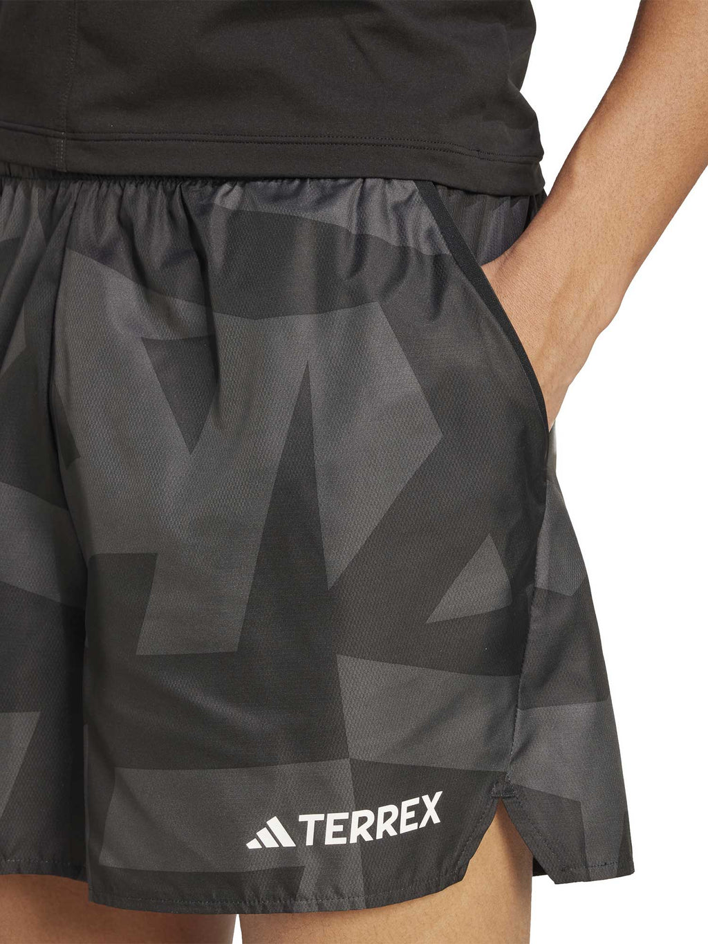 ADIDAS PERFORMANCE Къси панталони Terrex Multi Light Shorts Printed