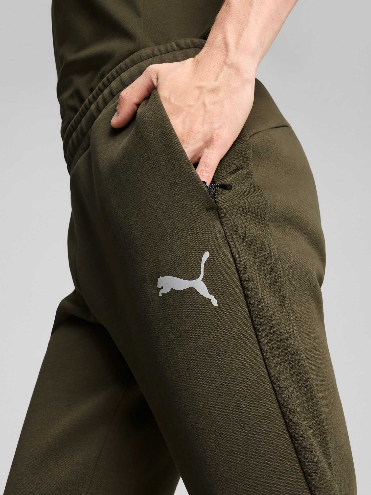 PUMA Спортно долнище EVOSTRIPE Pants DK
