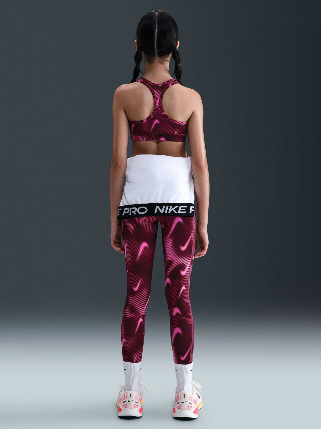 NIKE Спортен сутиен G NP SWSH BRA SPORT VNR