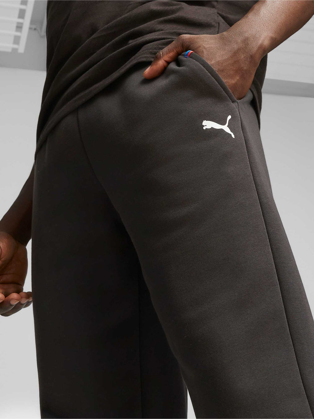 PUMA Спортно долнище BMW MMS ESS Pants Fleece