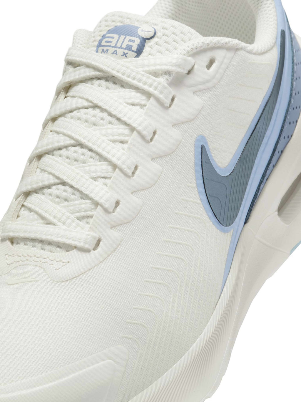 NIKE Обувки W AIR MAX NUAXIS