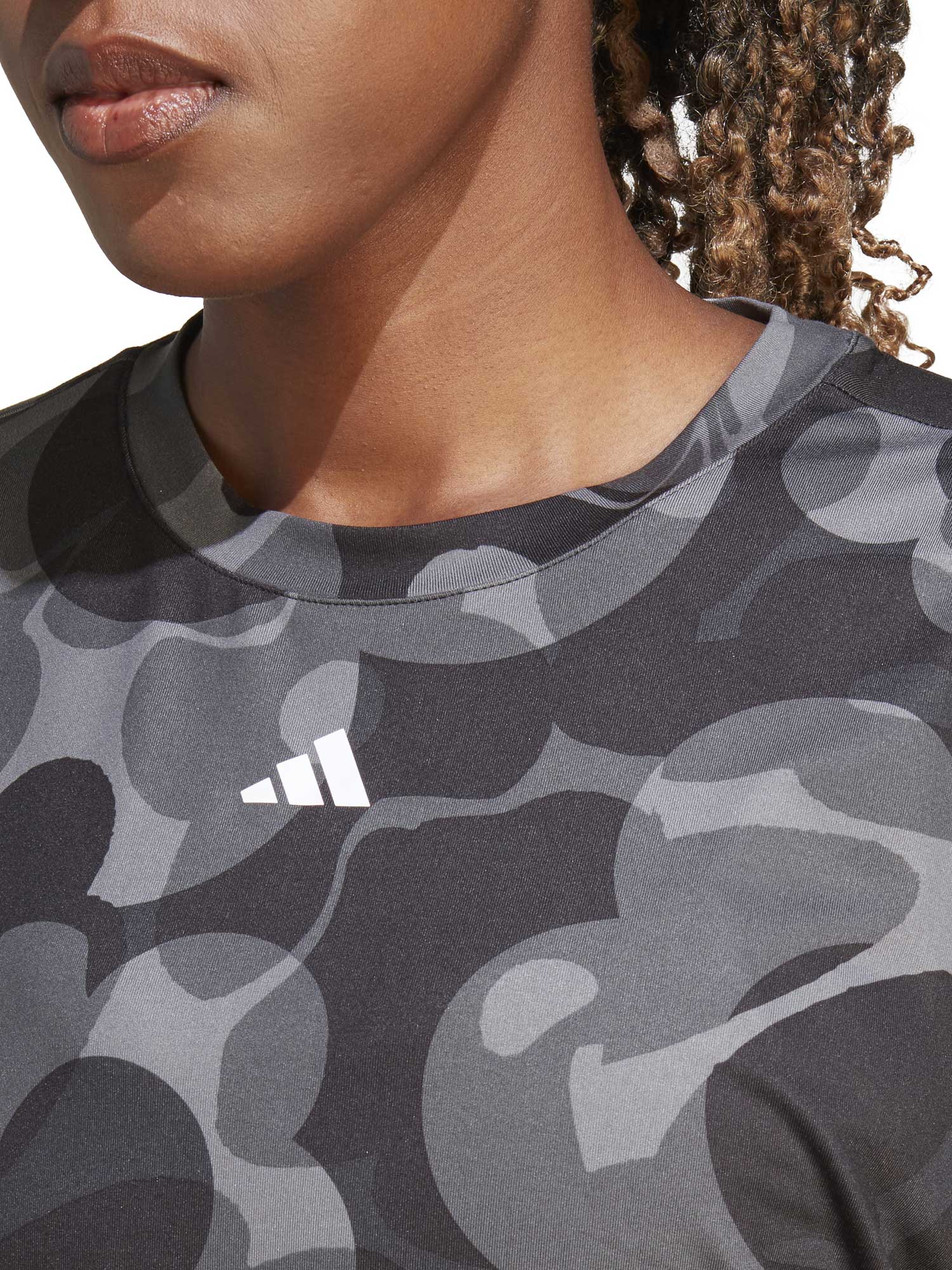 ADIDAS PERFORMANCE Тениска Train Essentials AOP Floral Print Crop