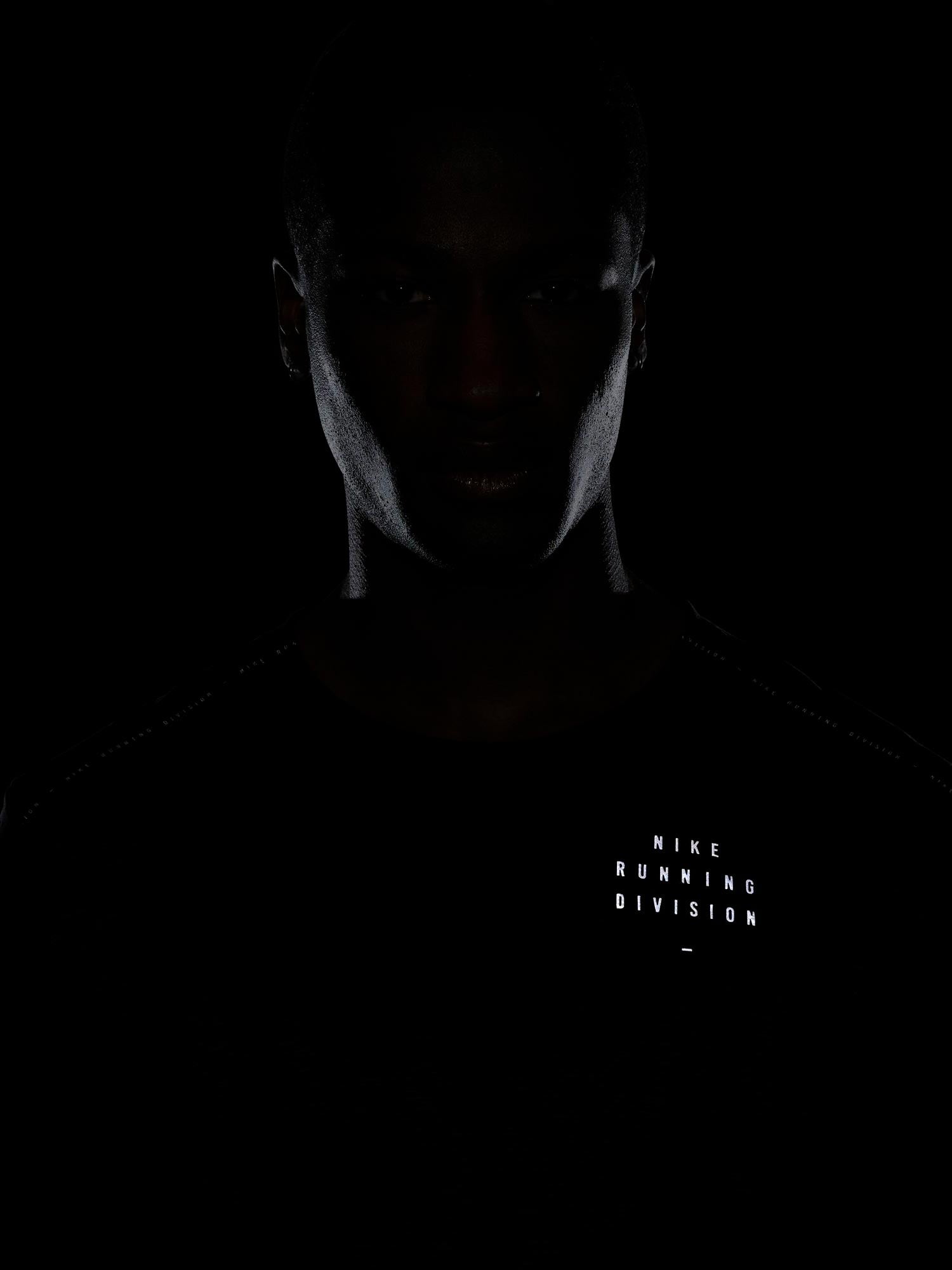 NIKE Тениска M DF RUN DVN RISE 365