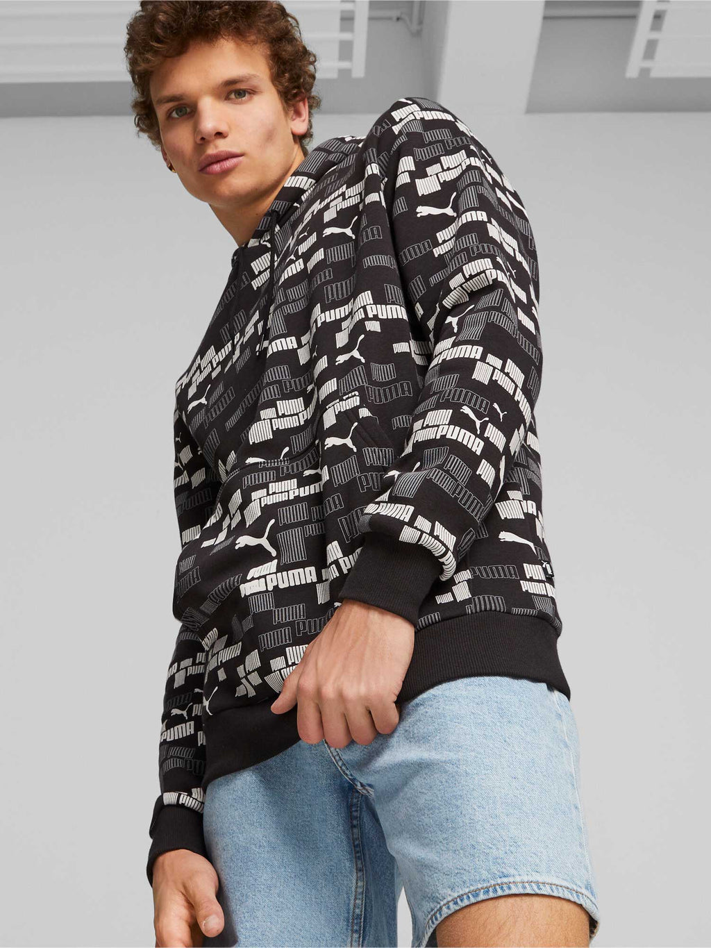 PUMA Суитшърт ESS+ LOGO LAB AOP Hoodie FL