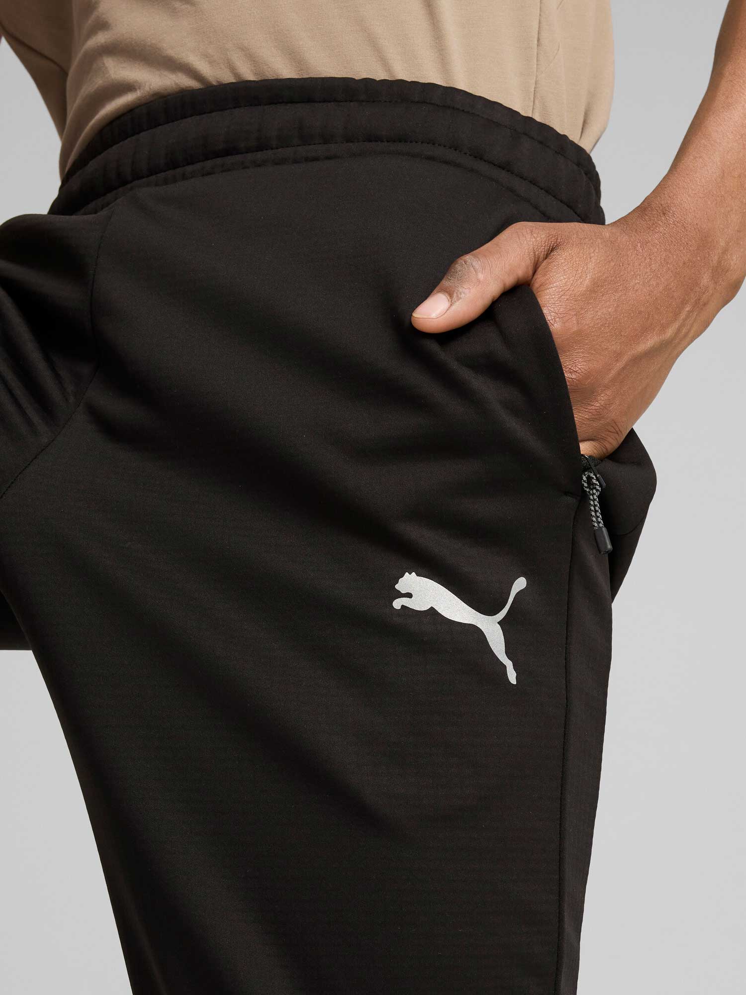 PUMA Спортно долнище EVOSTRIPE Warm Pants DK