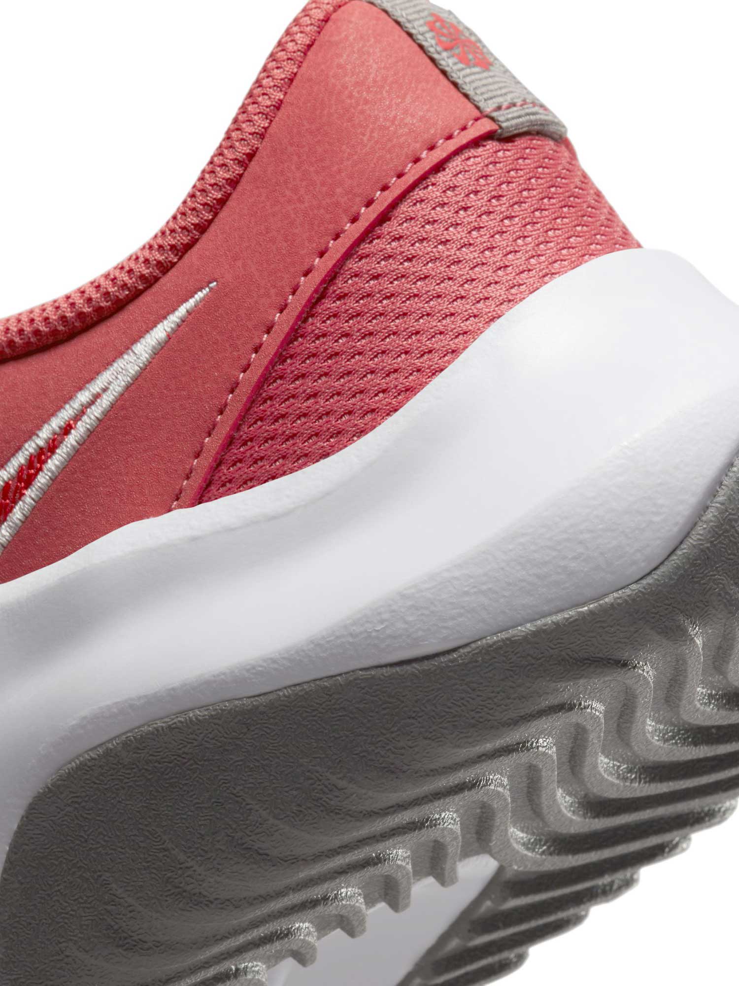 NIKE Обувки M LEGEND ESSENTIAL 3 NN