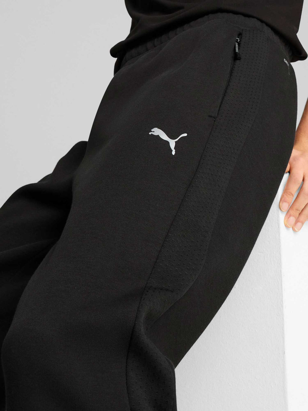 PUMA Спортно долнище EVOSTRIPE Pants DK op