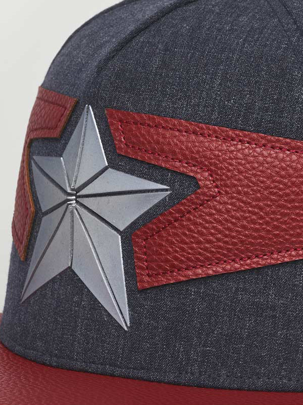 CERDA Шапка AVENGERS