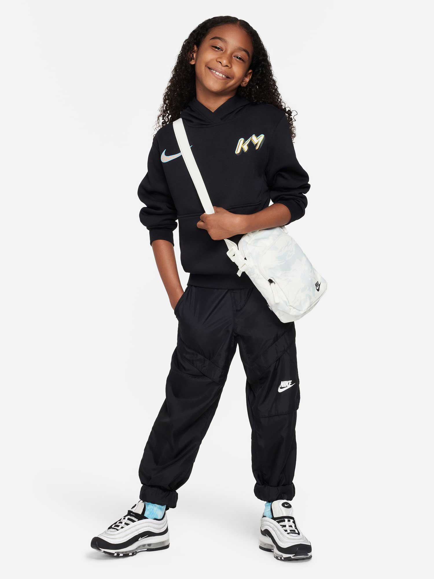 NIKE Суитшърт Kylian Mbappe K NSW CLUB FLC HDY