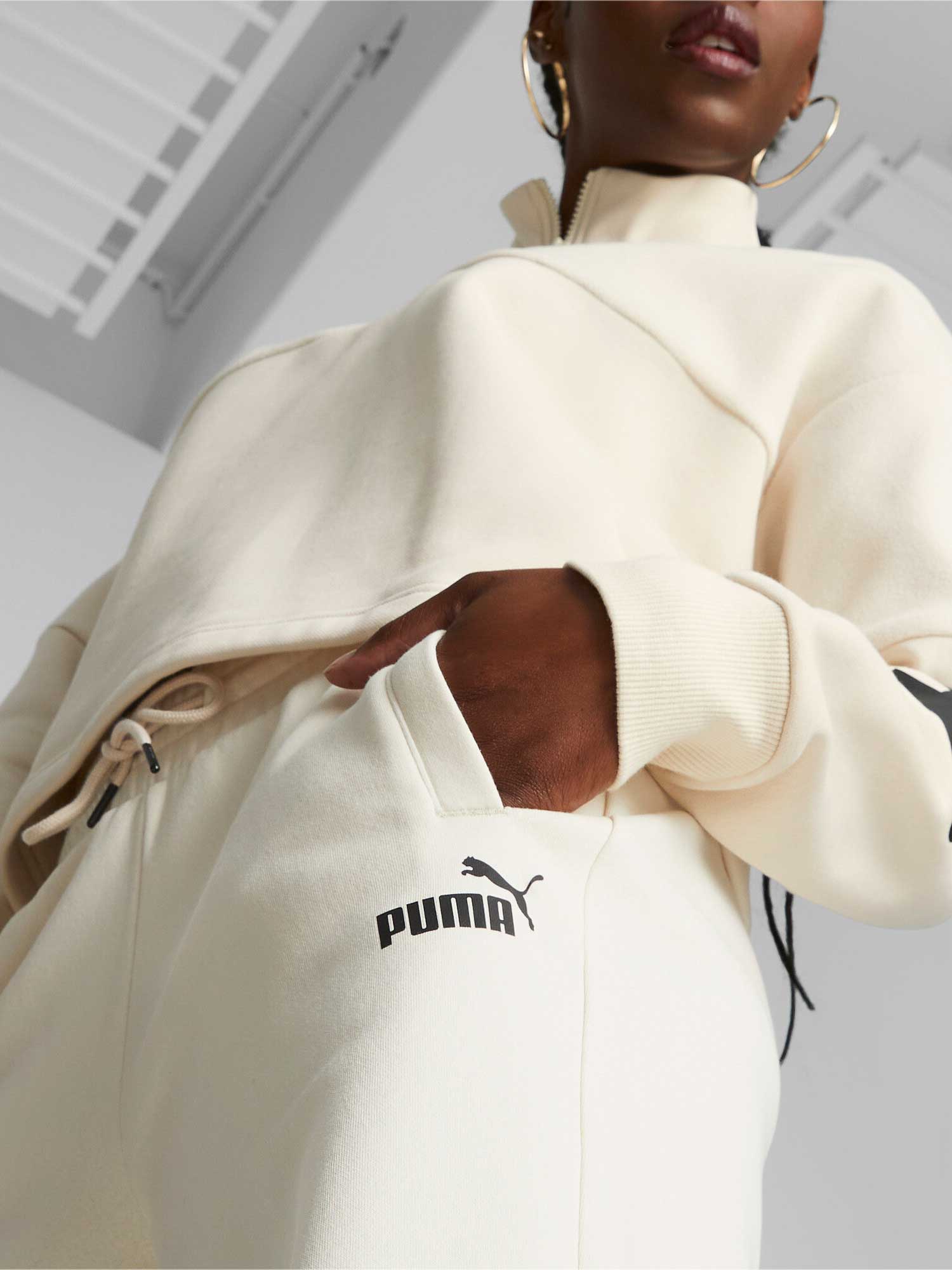 PUMA Спортно долнище POWER Colorblock Sweatpants FL