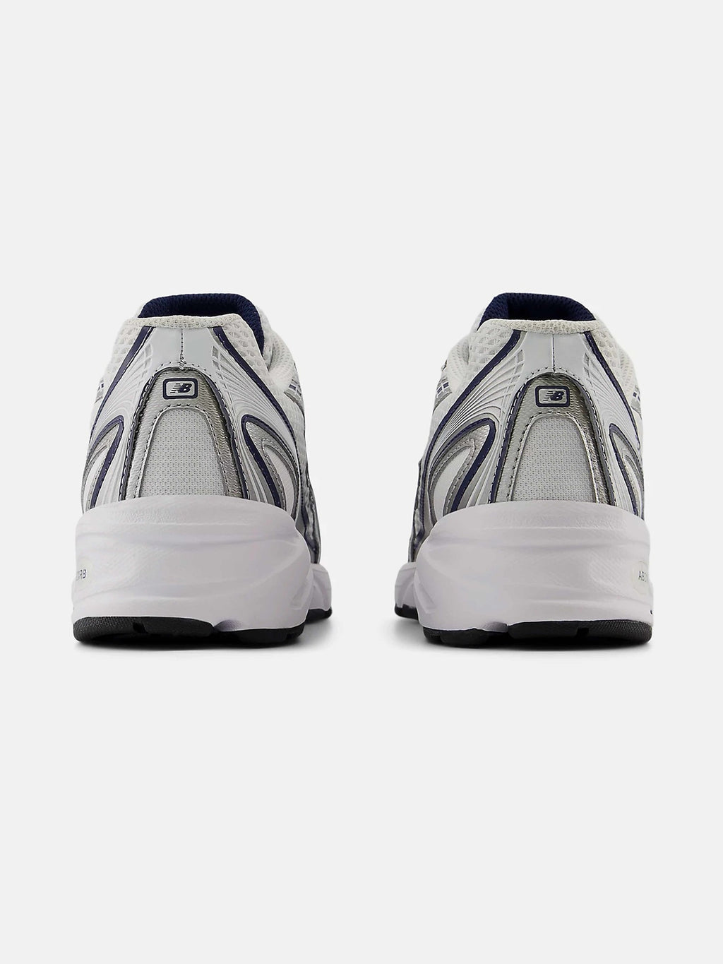 NEW BALANCE Обувки 740