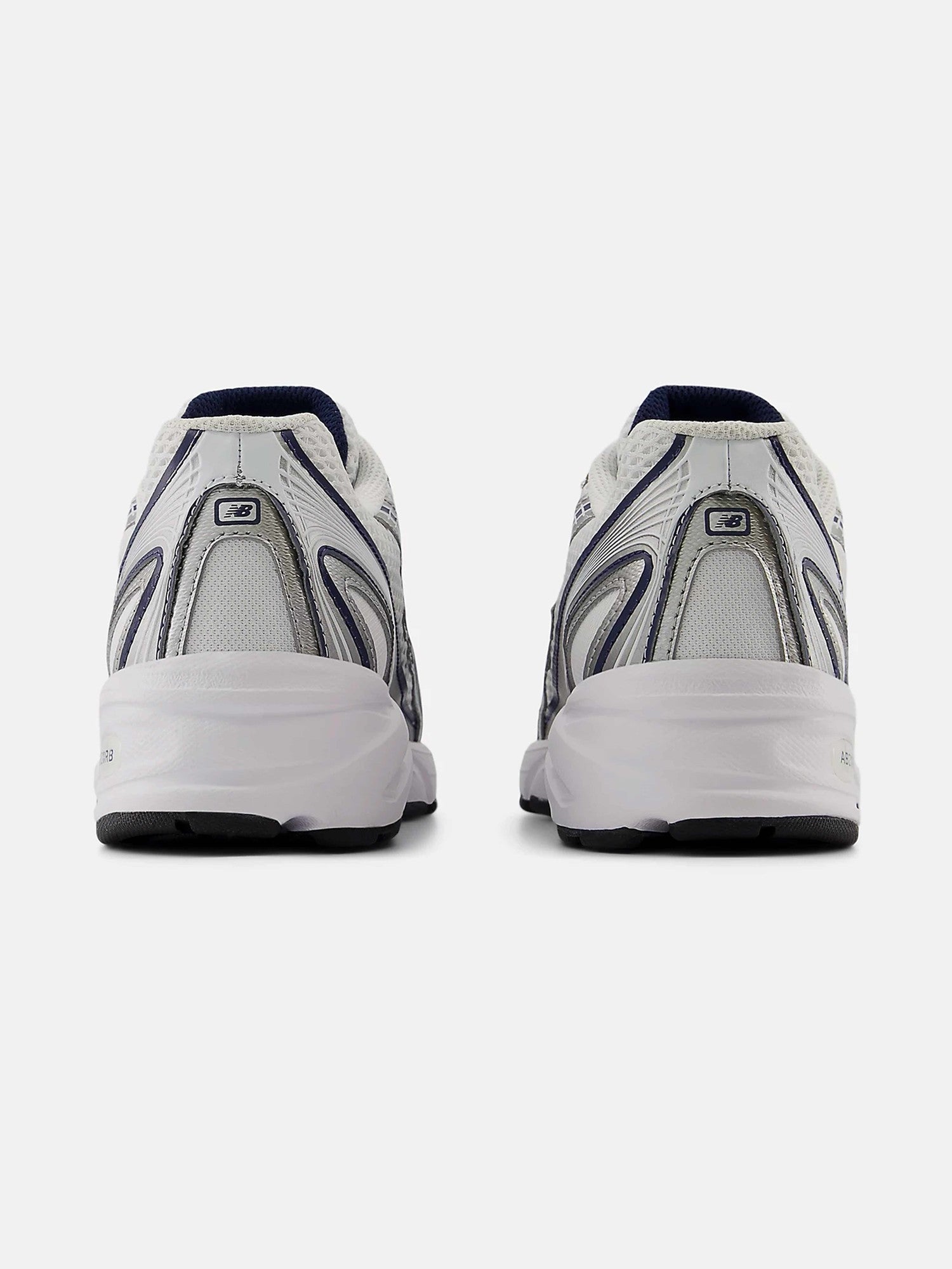 NEW BALANCE Обувки 740