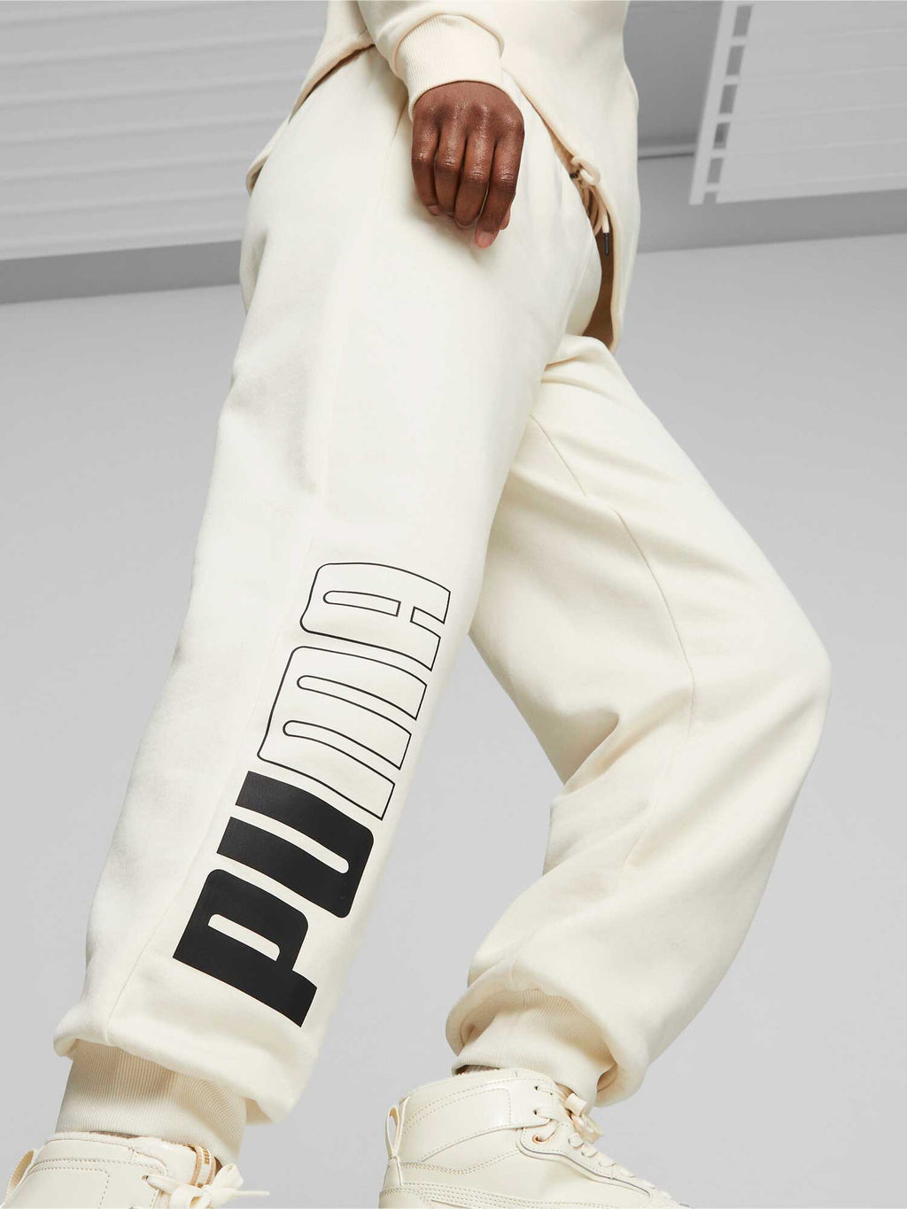 PUMA Спортно долнище POWER Colorblock Sweatpants FL
