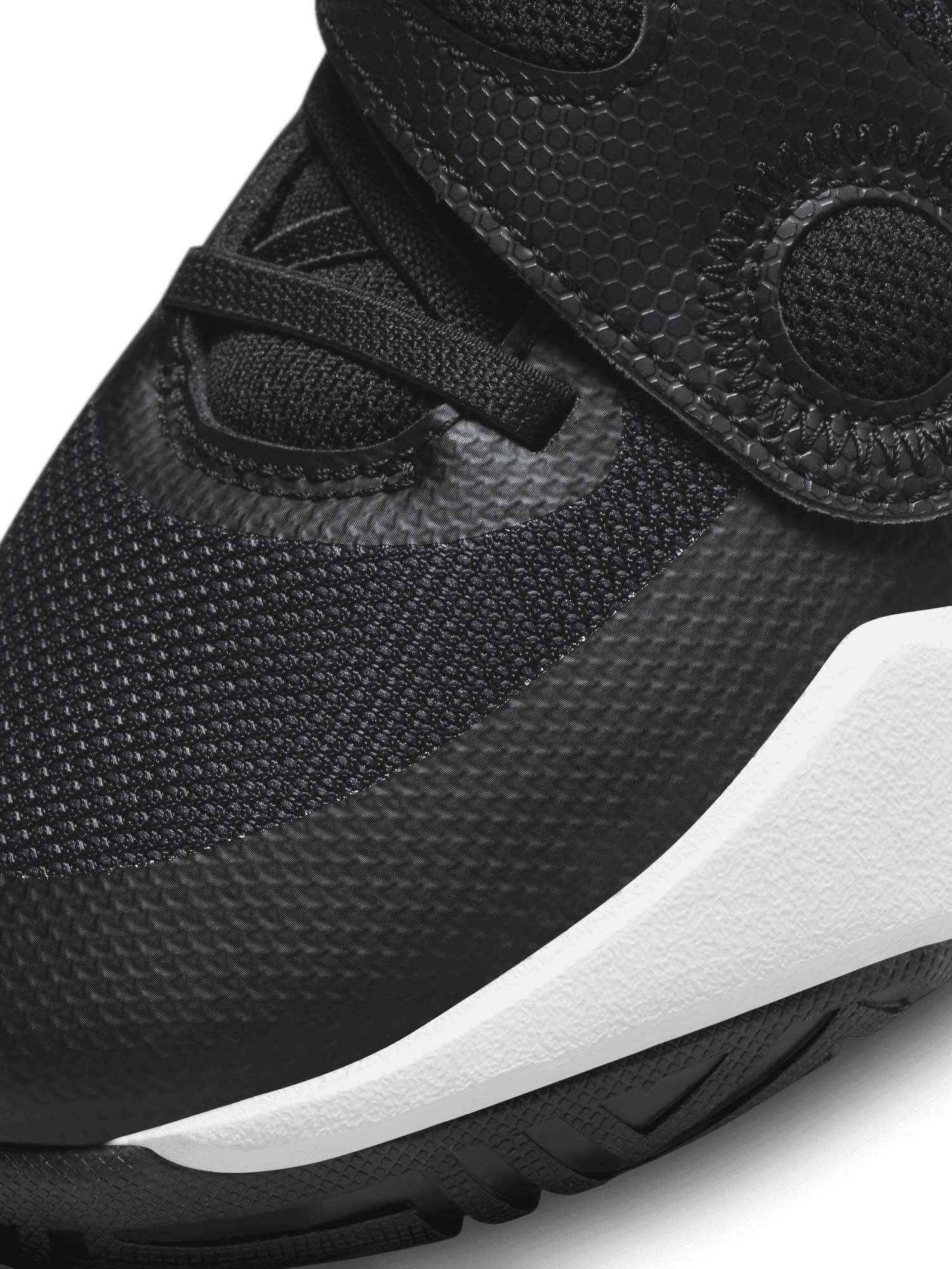 NIKE Обувки TEAM HUSTLE D 11 (GS)