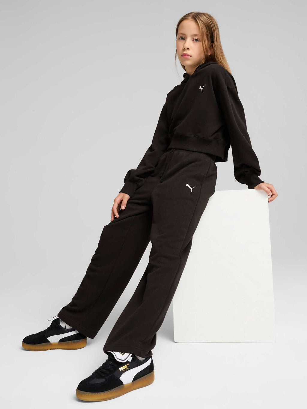 PUMA Суитшърт WARDROBE ESS Short Length Hoodie TR G
