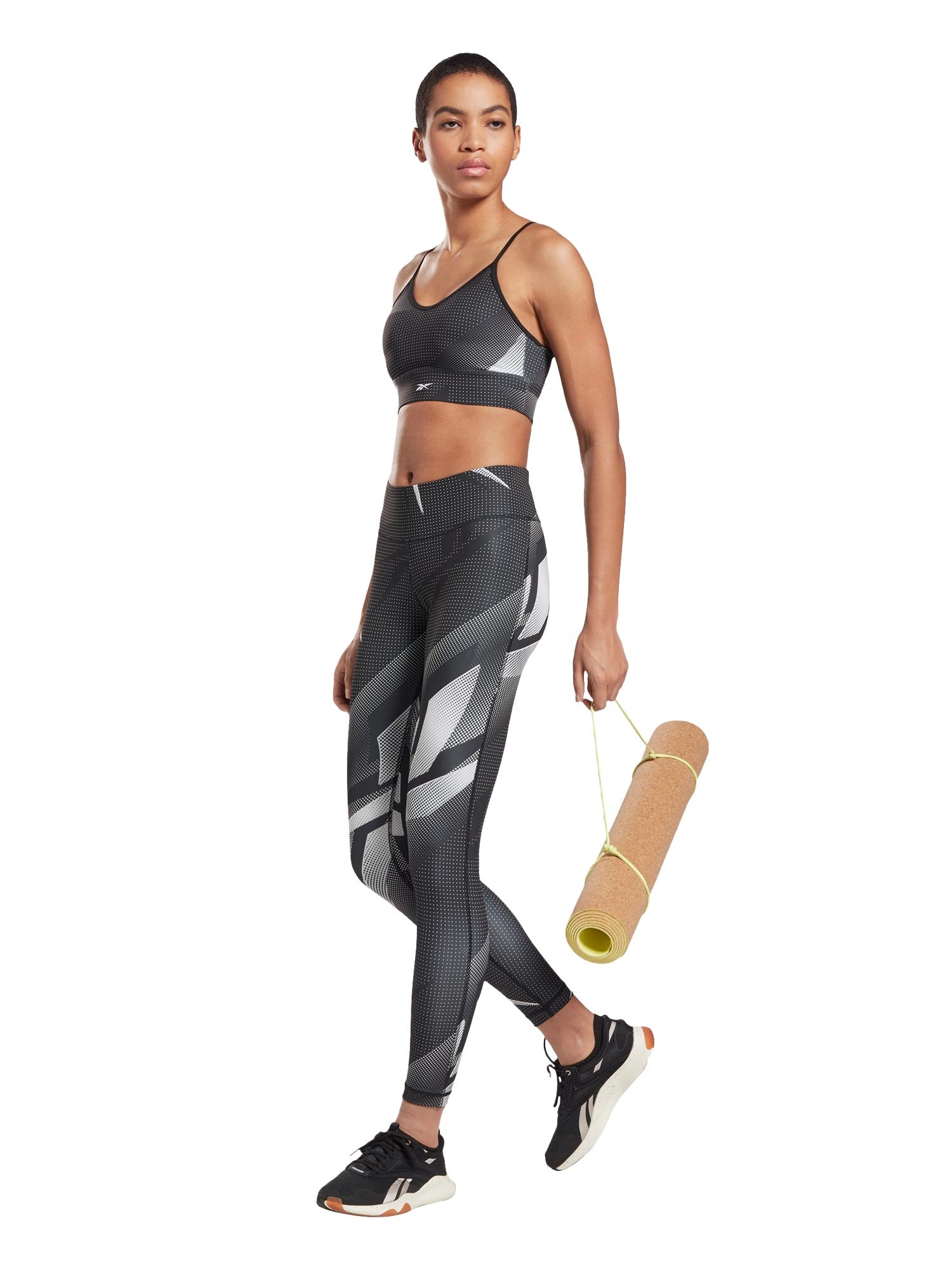 REEBOK Спортен сутиен Meet You There
