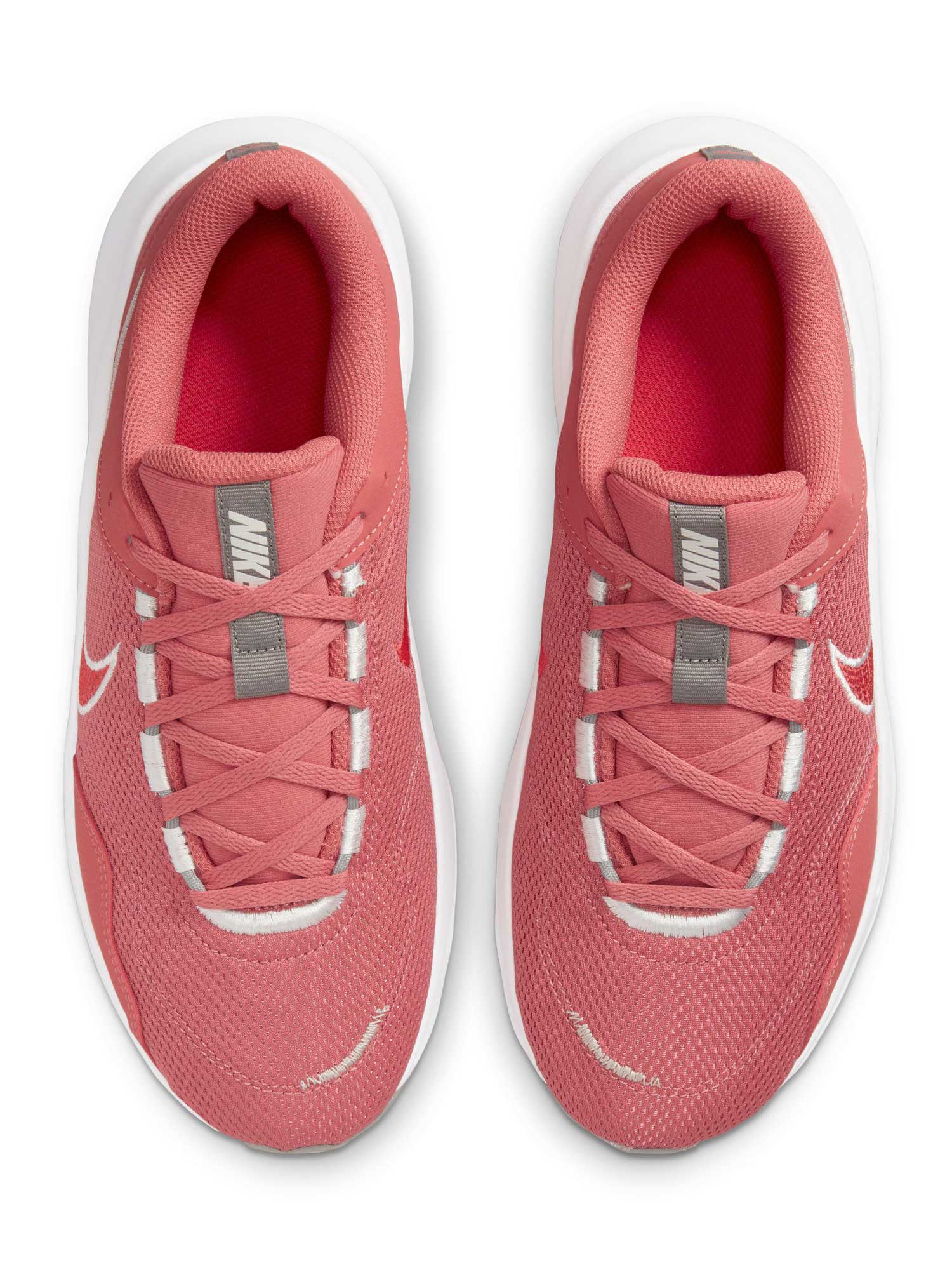 NIKE Обувки M LEGEND ESSENTIAL 3 NN