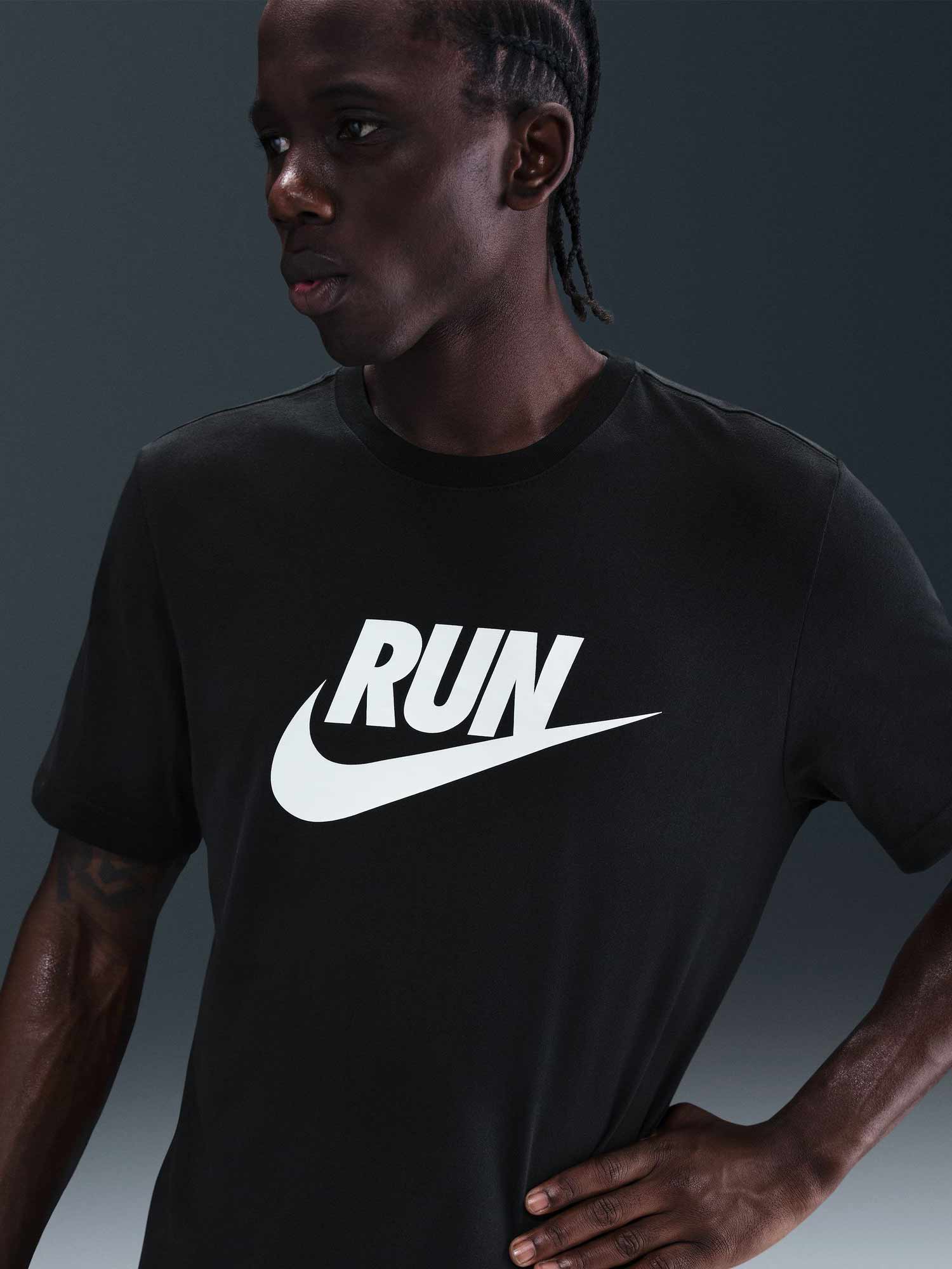 NIKE Тениска M NK DF TEE RUN SWOOSH