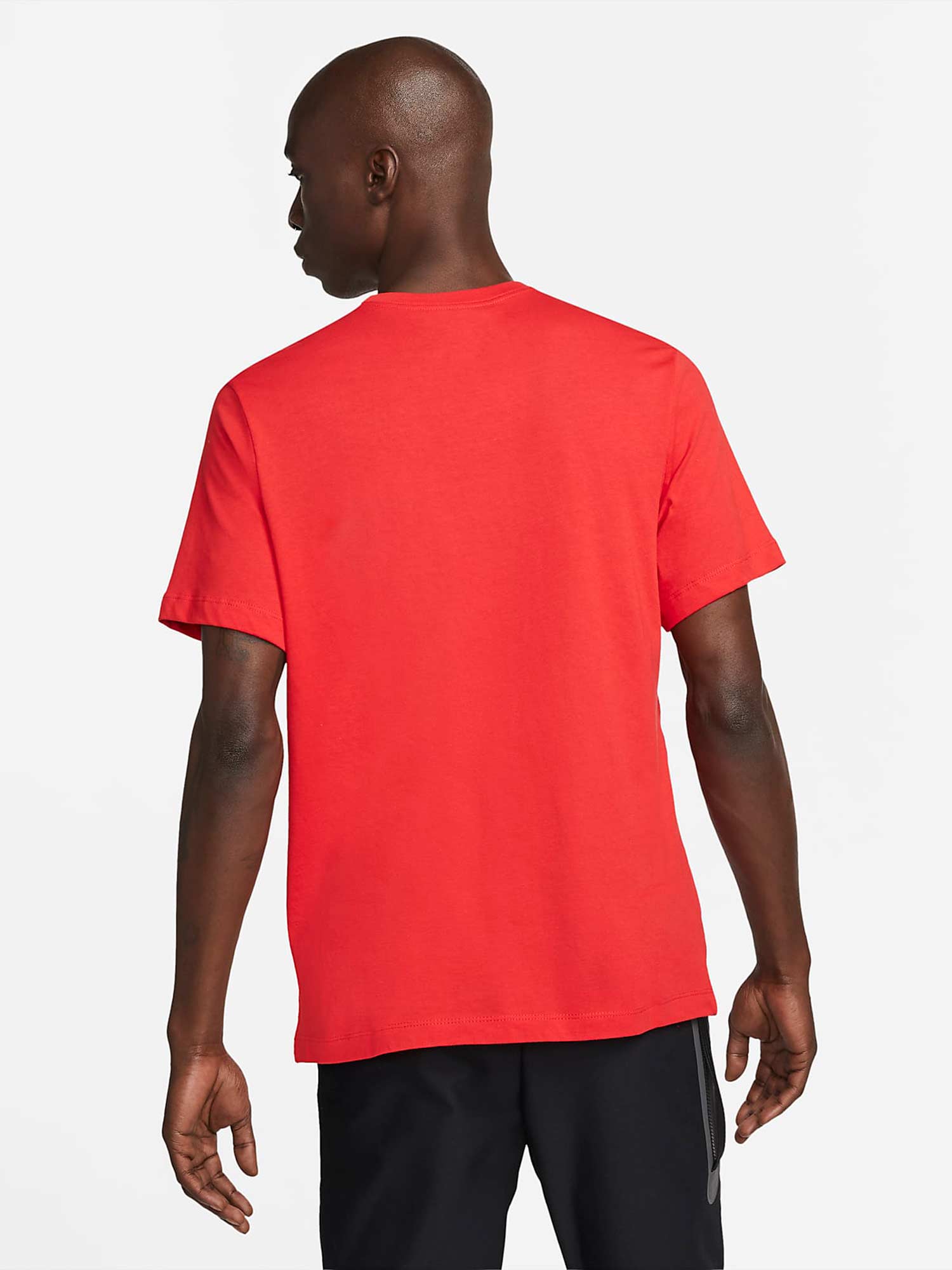 NIKE Тениска M SWSH FTBL SCCR