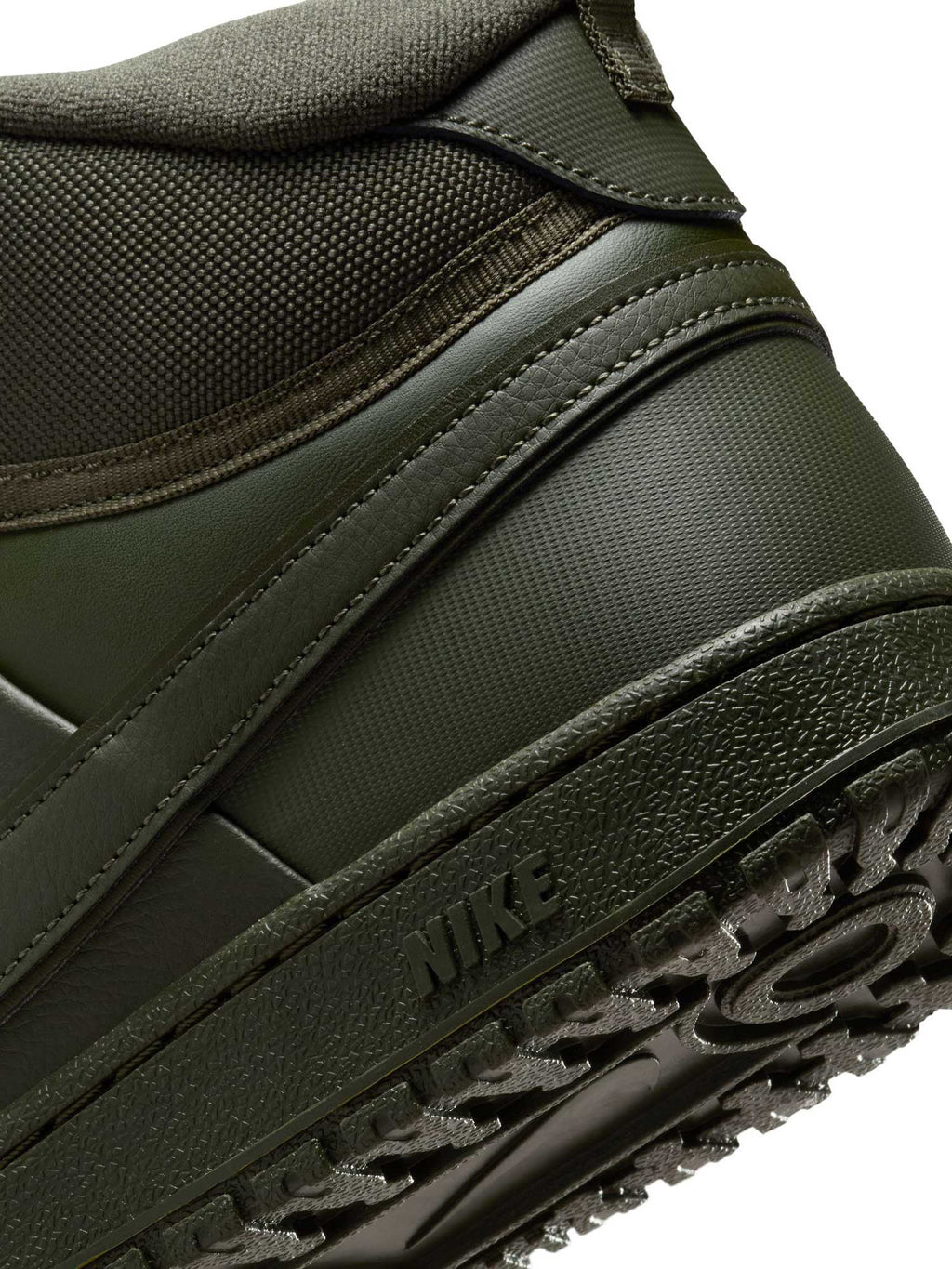 NIKE Обувки COURT VISION MID WNTR