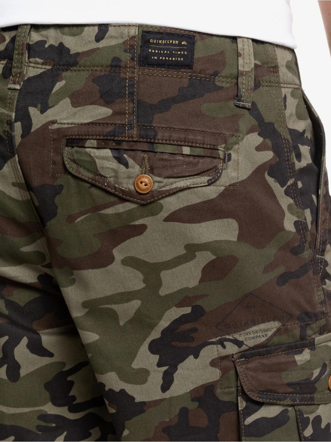 QUIKSILVER Къси панталони CRUCIAL BATTLE