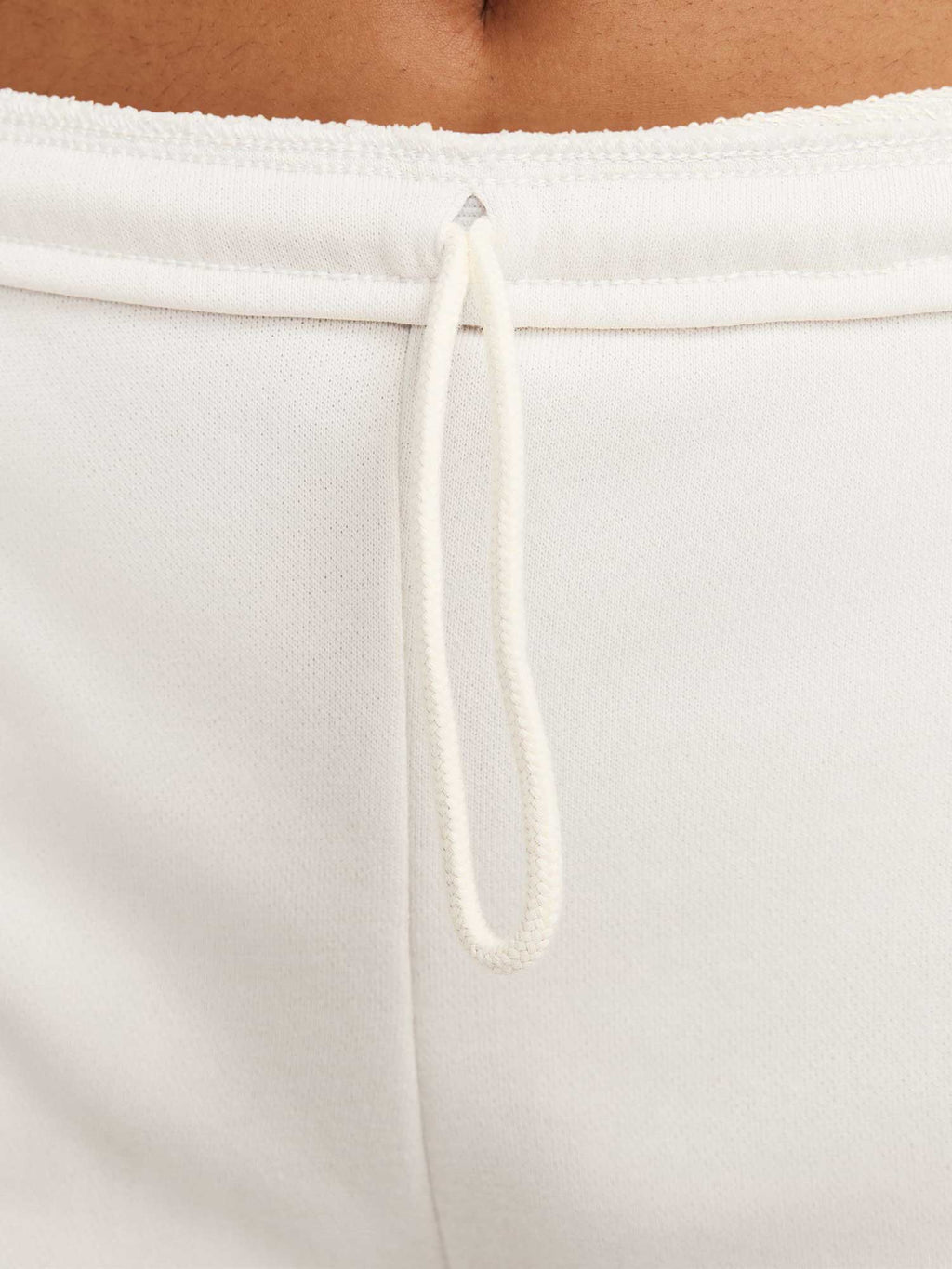 NIKE Къси панталони W NSW NK CHLL FT HR 2IN SHORT