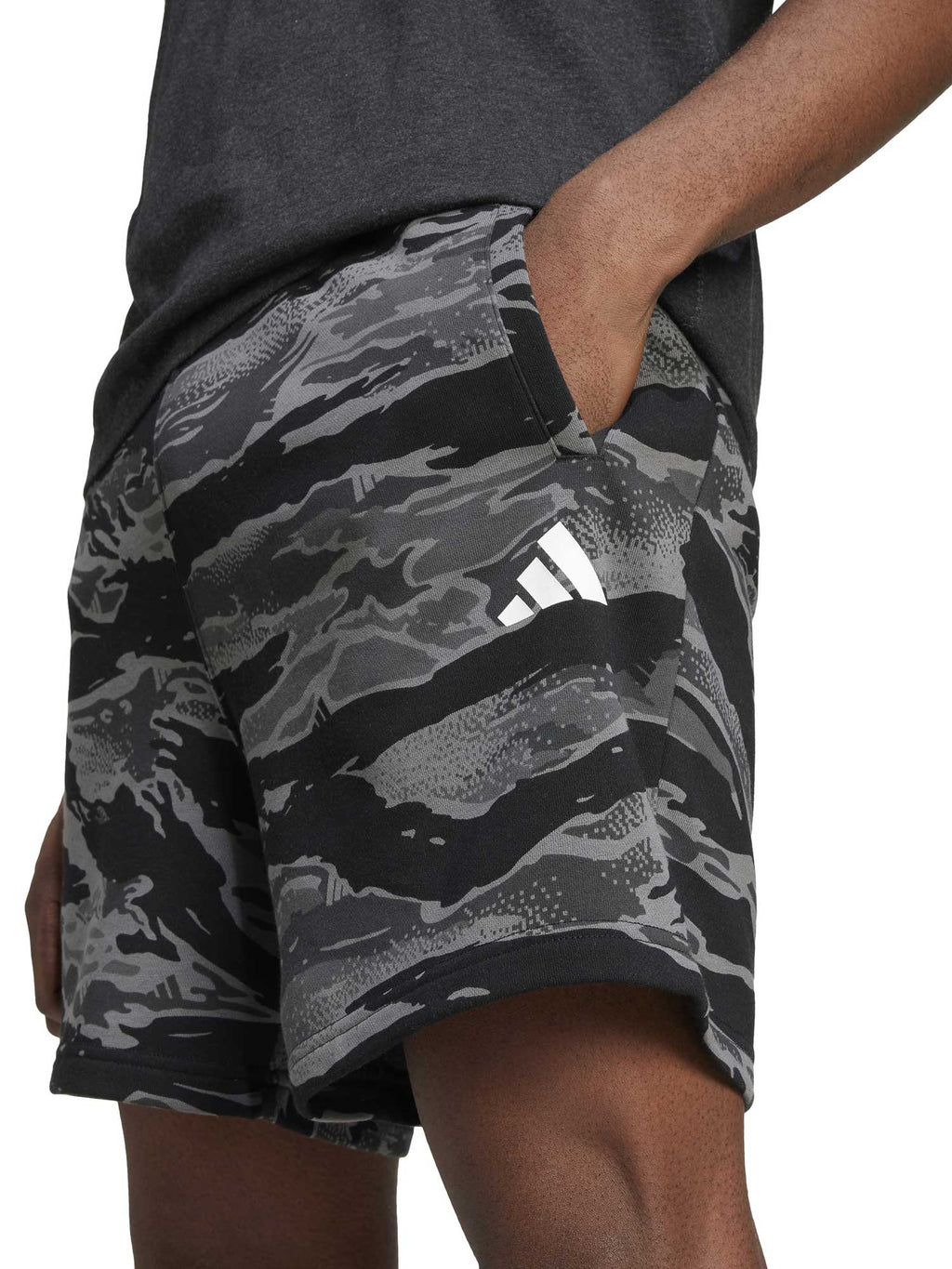 ADIDAS SPORTSWEAR Къси панталони Seasonal Essentials Camo Shorts