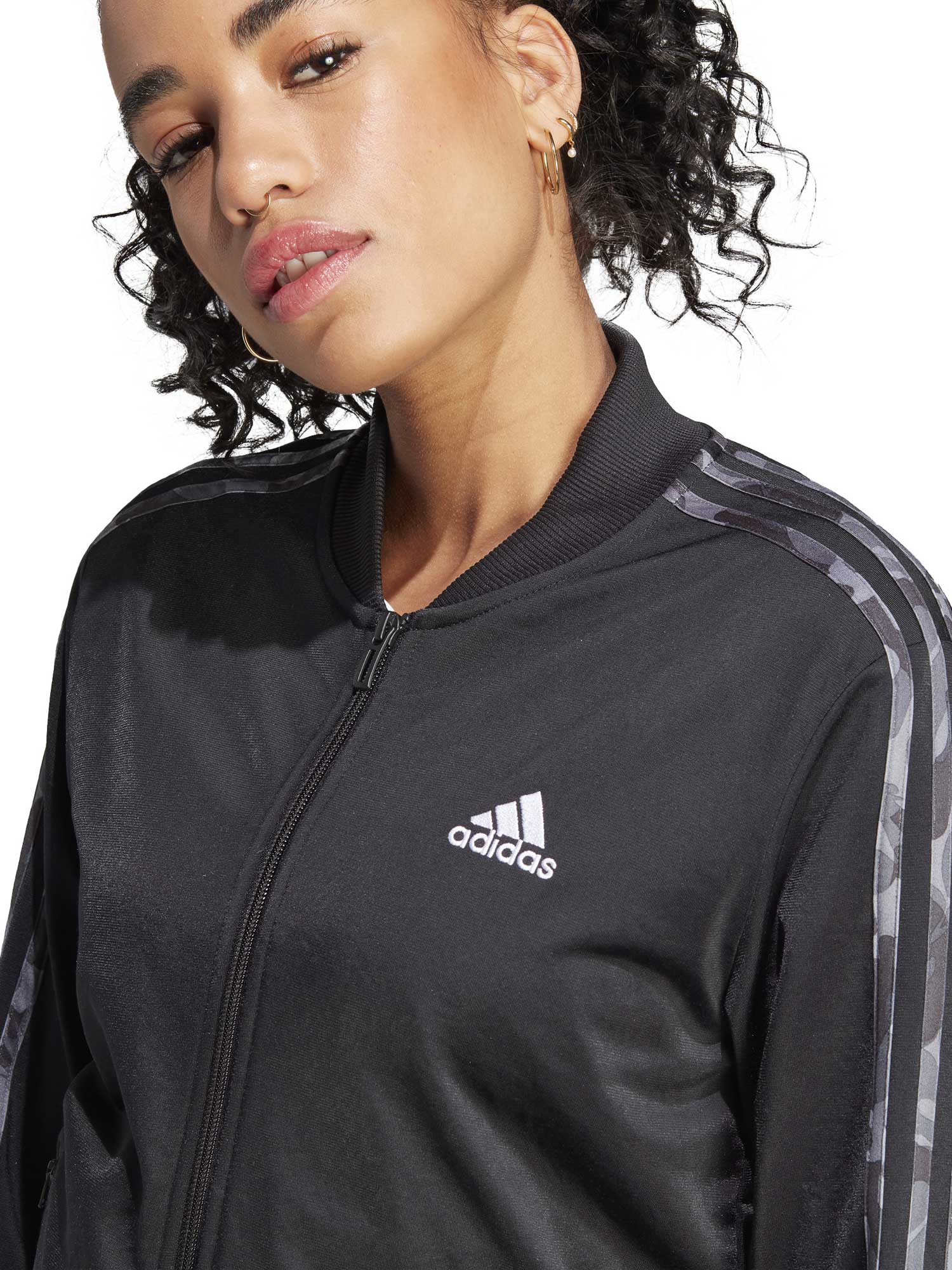 ADIDAS SPORTSWEAR Спортен екип Essentials 3-Stripes