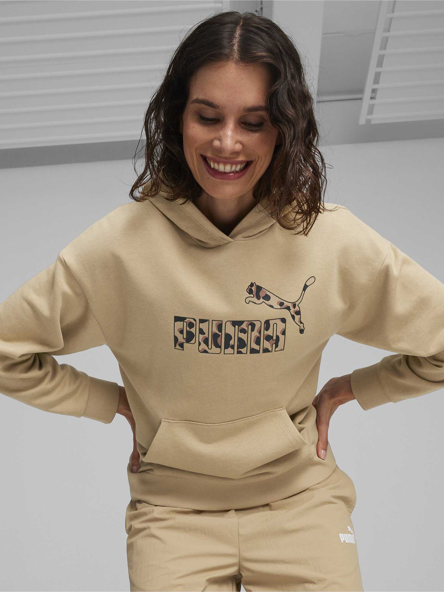 PUMA Суитшърт ESS+ ANIMAL Hoodie TR