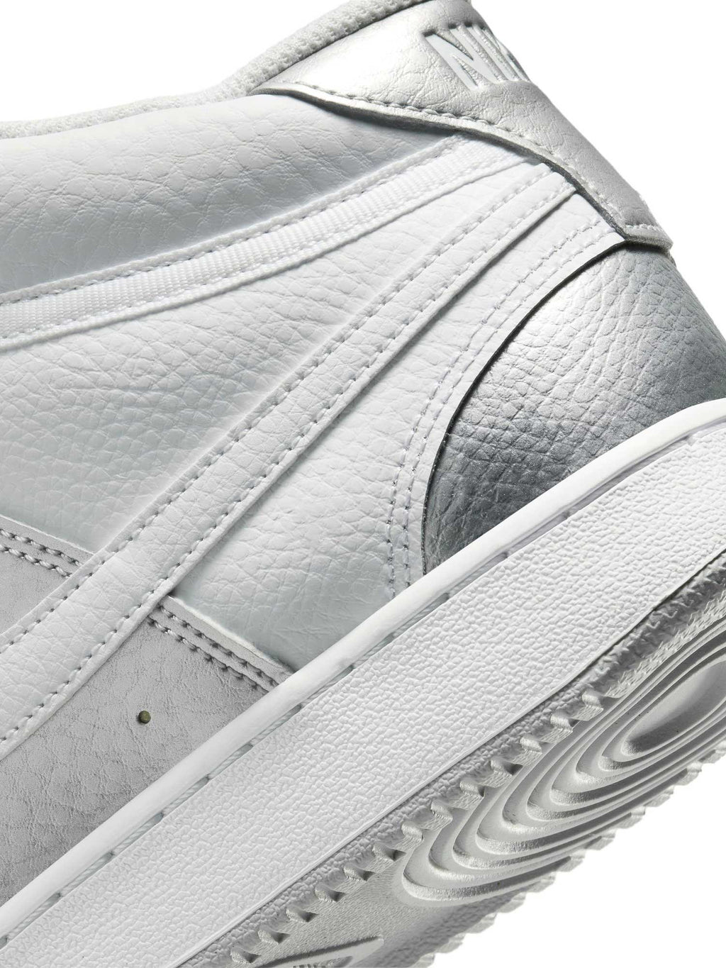 NIKE Обувки WMNS COURT VISION MID