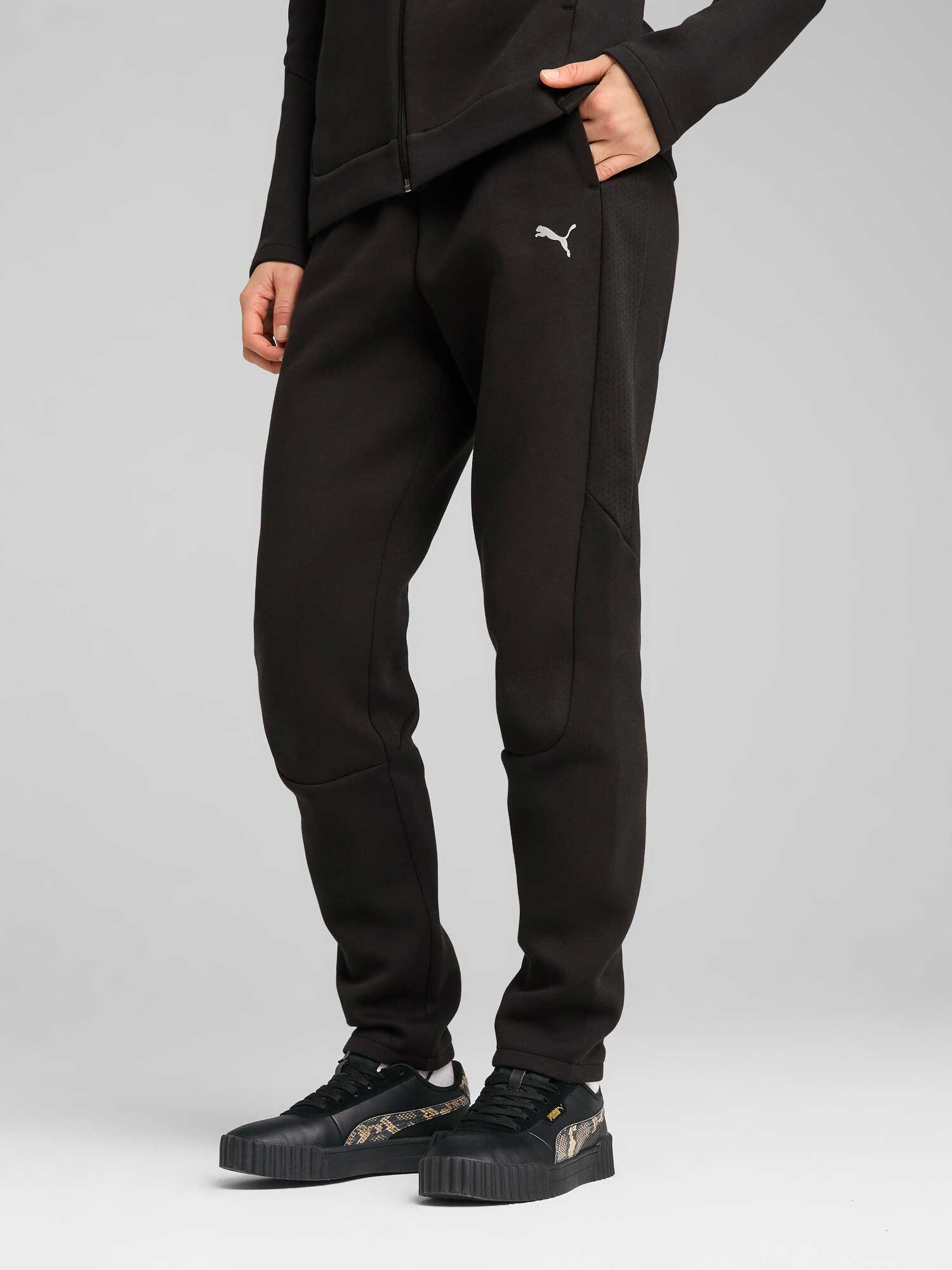 PUMA Спортно долнище EVOSTRIPE Sweatpants DK op