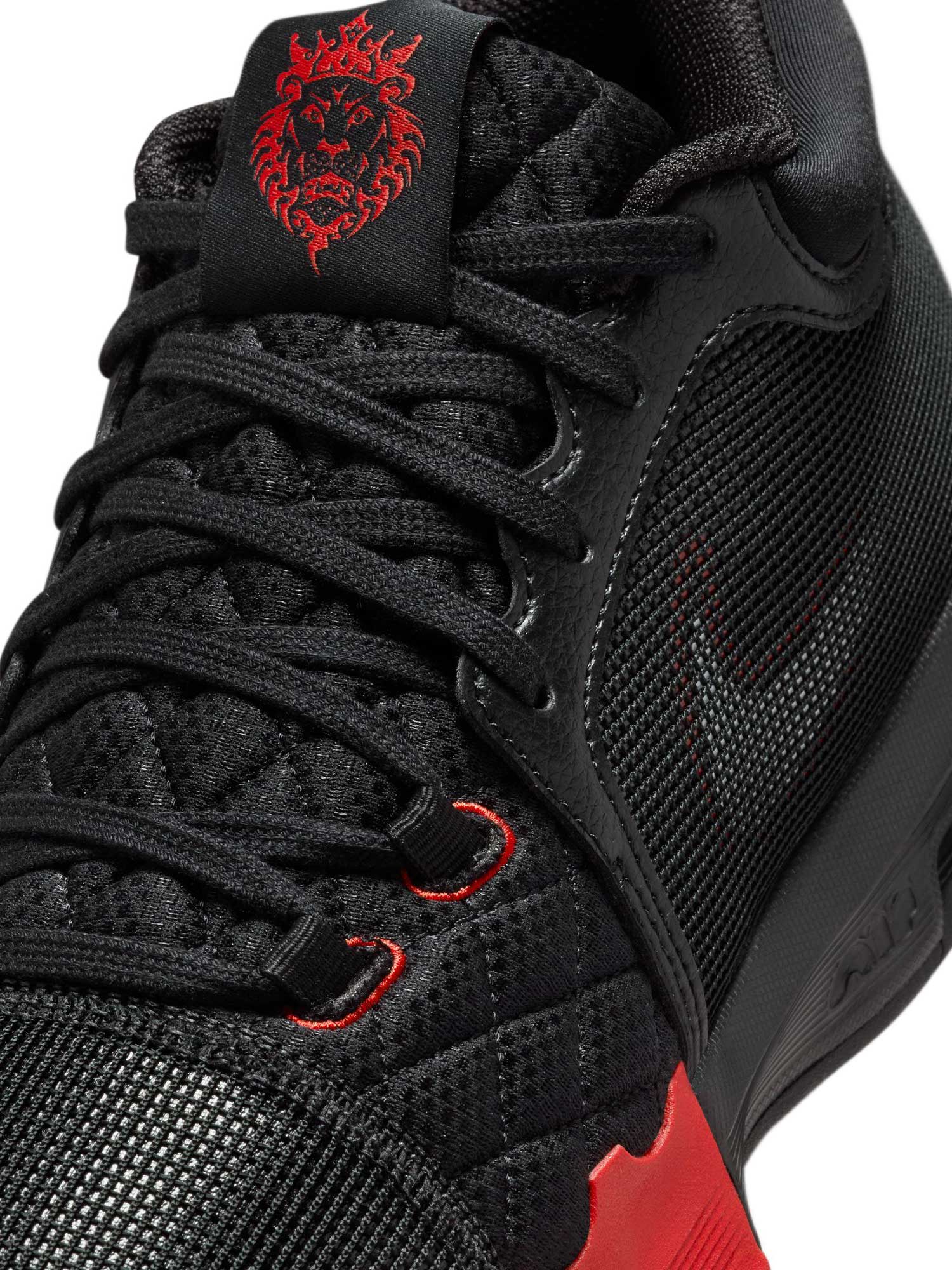 NIKE Обувки LEBRON WITNESS VIII