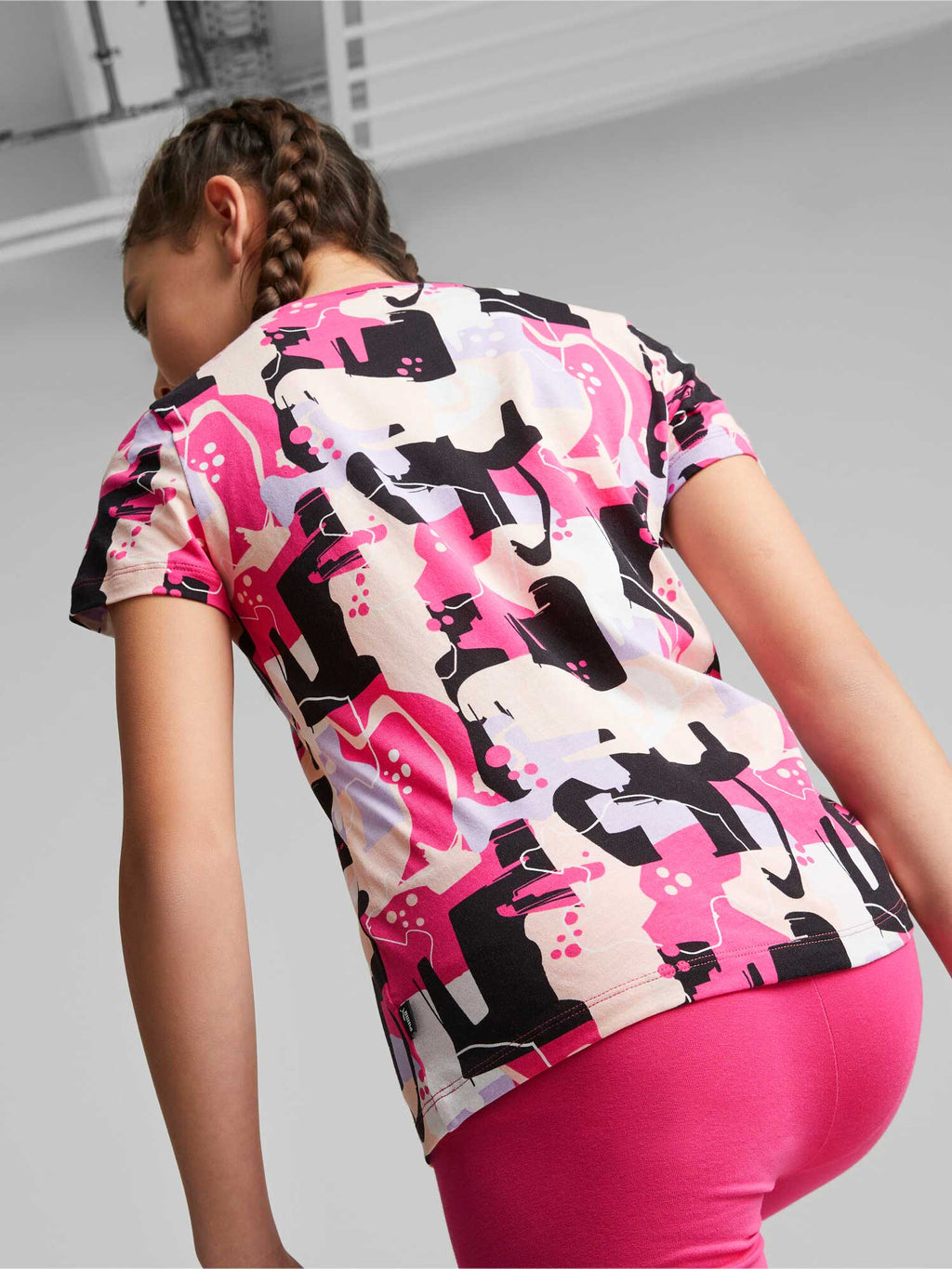 PUMA Тениска ESS+ STREET ART AOP