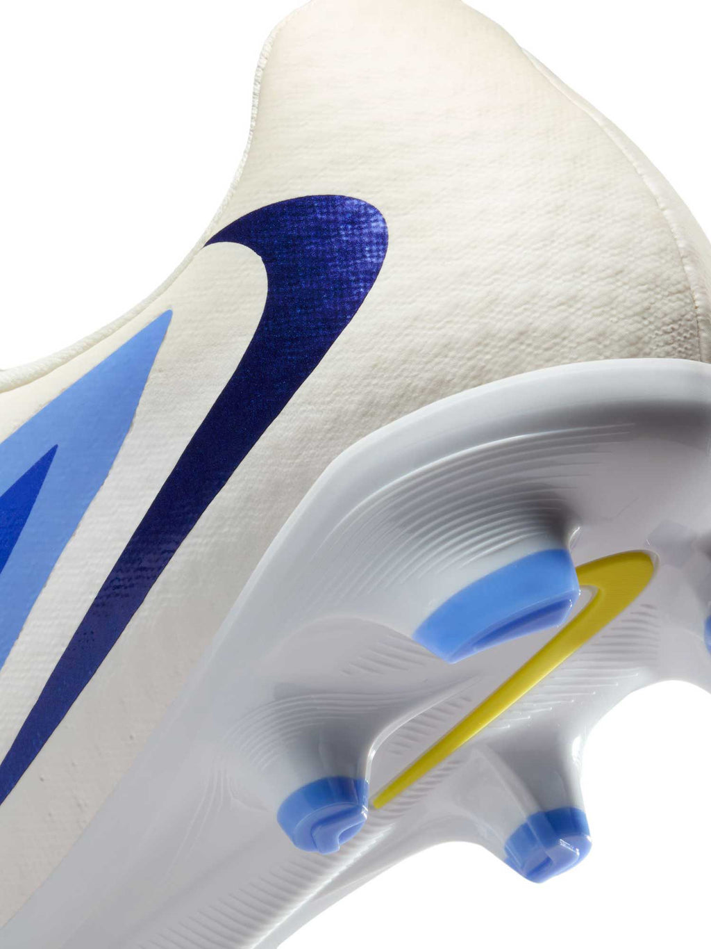NIKE Обувки PHANTOM 6 LOW ACAD FG/MG LV8