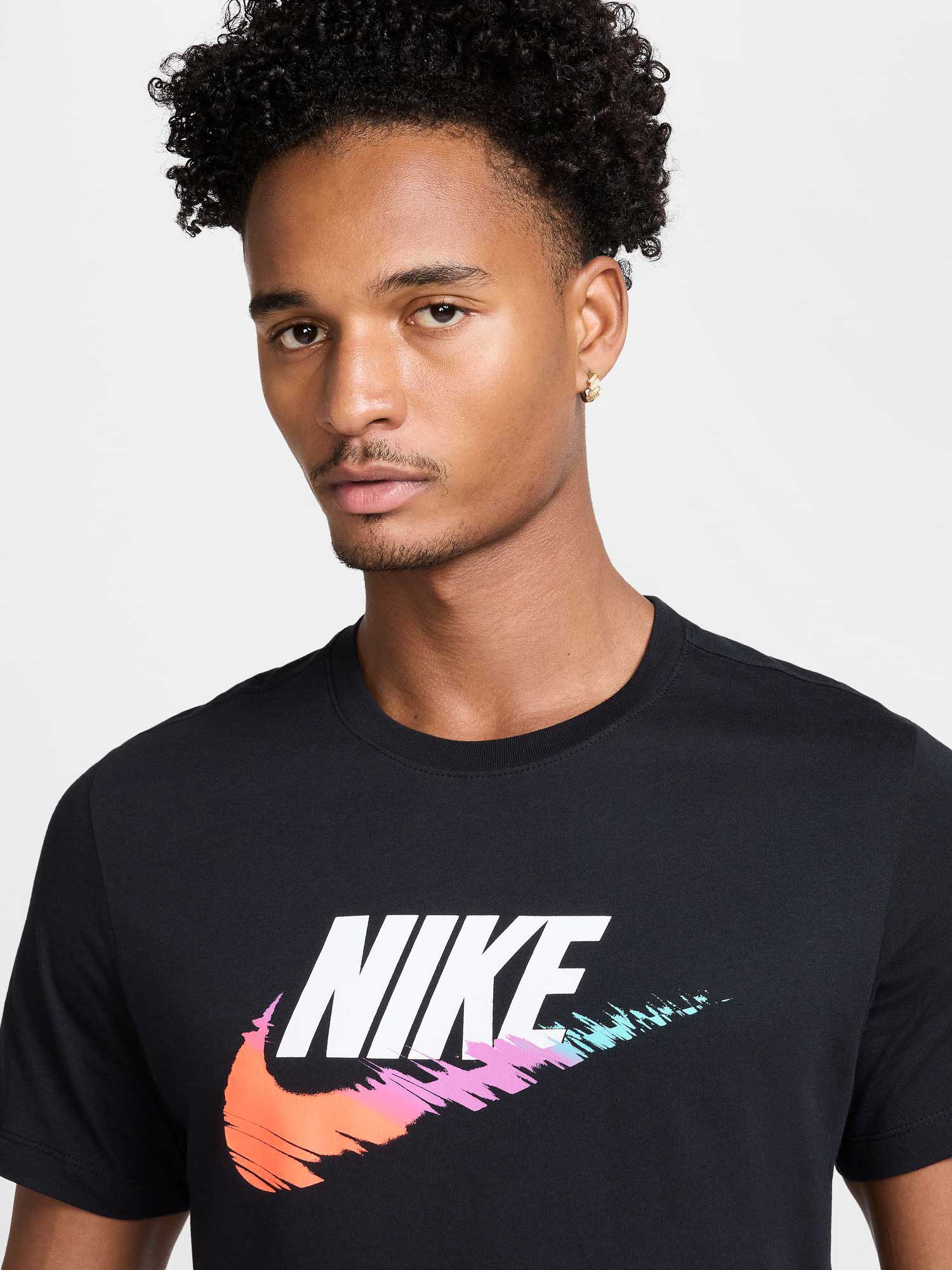 NIKE Тениска M NSW TEE 6MO FTRA SP25