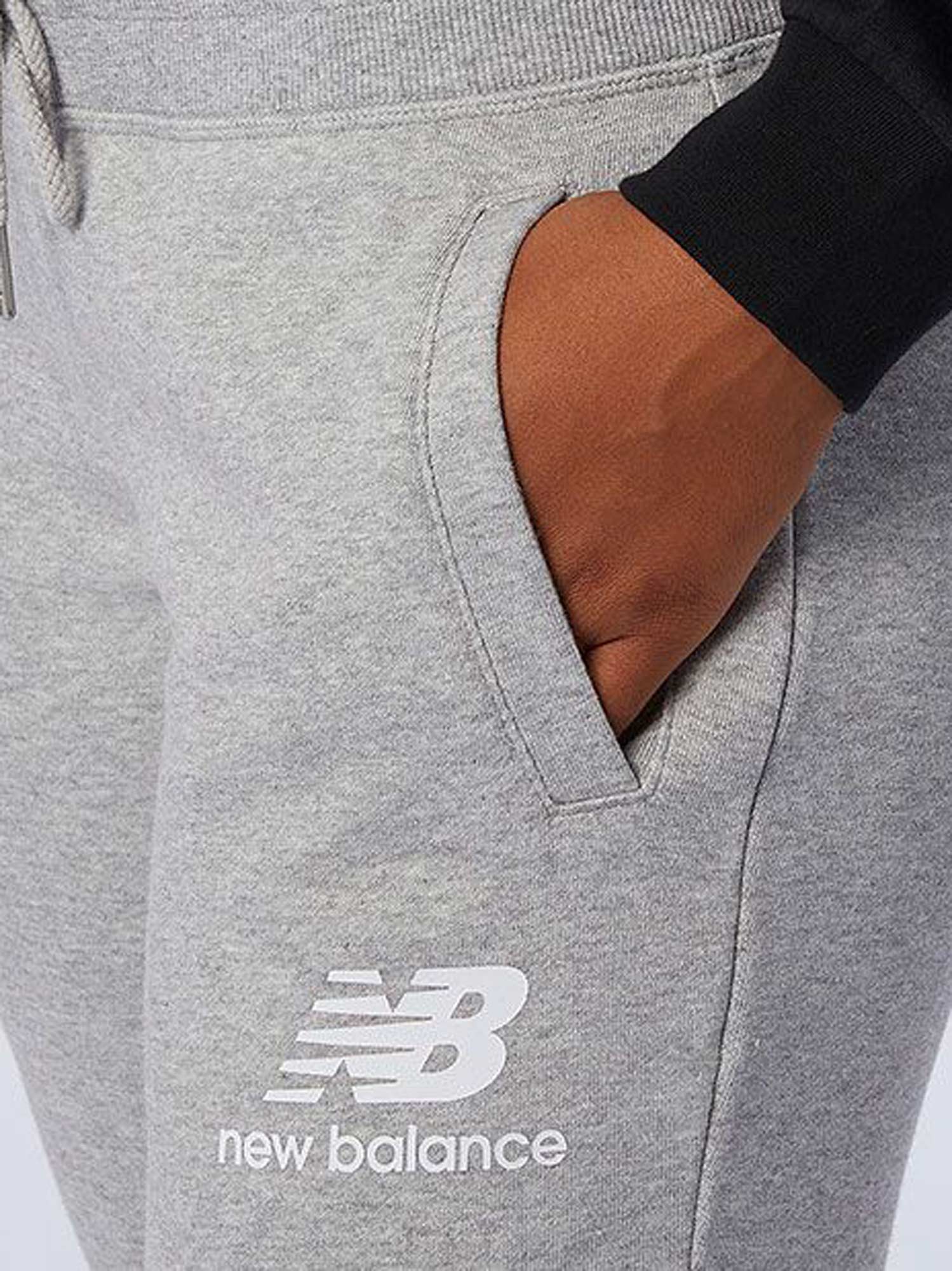 NEW BALANCE Спортно долнище ESSENTIALS FT