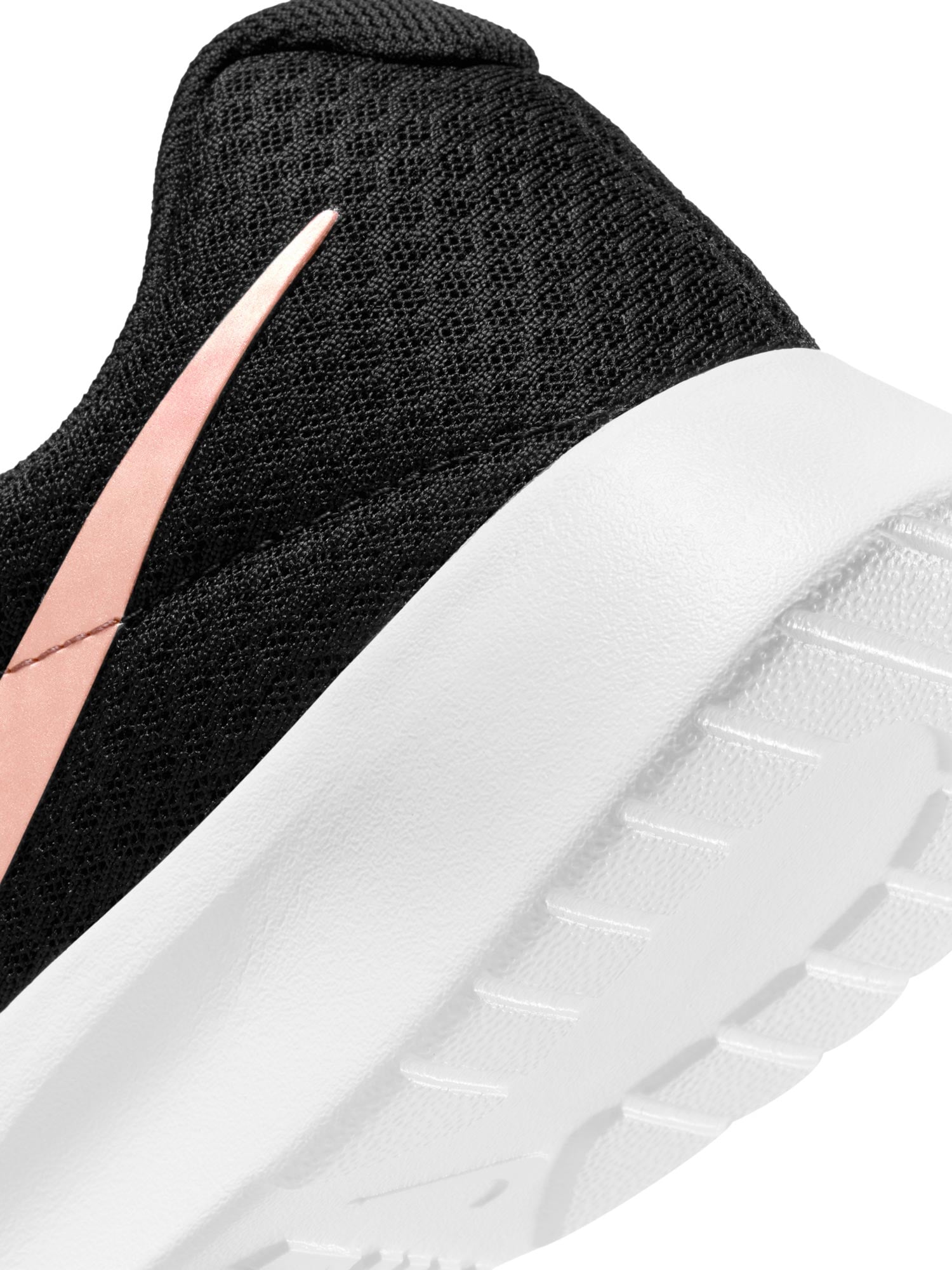 NIKE Обувки WMNS TANJUN