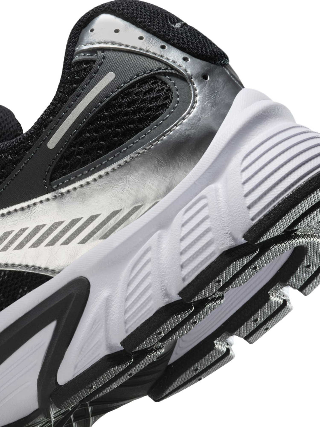 NIKE Обувки V5 RNR