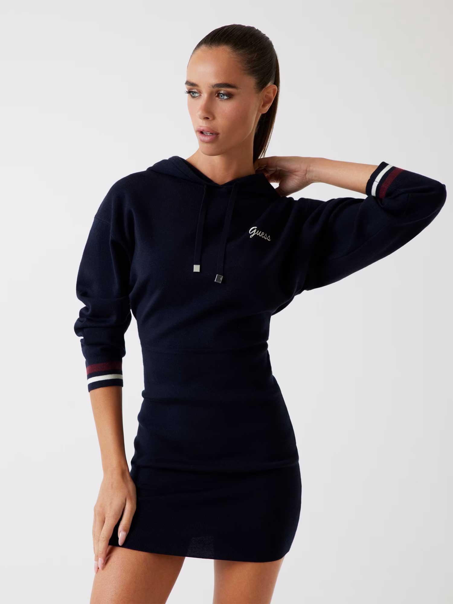 GUESS Рокля SABINA HOODIE SHORT