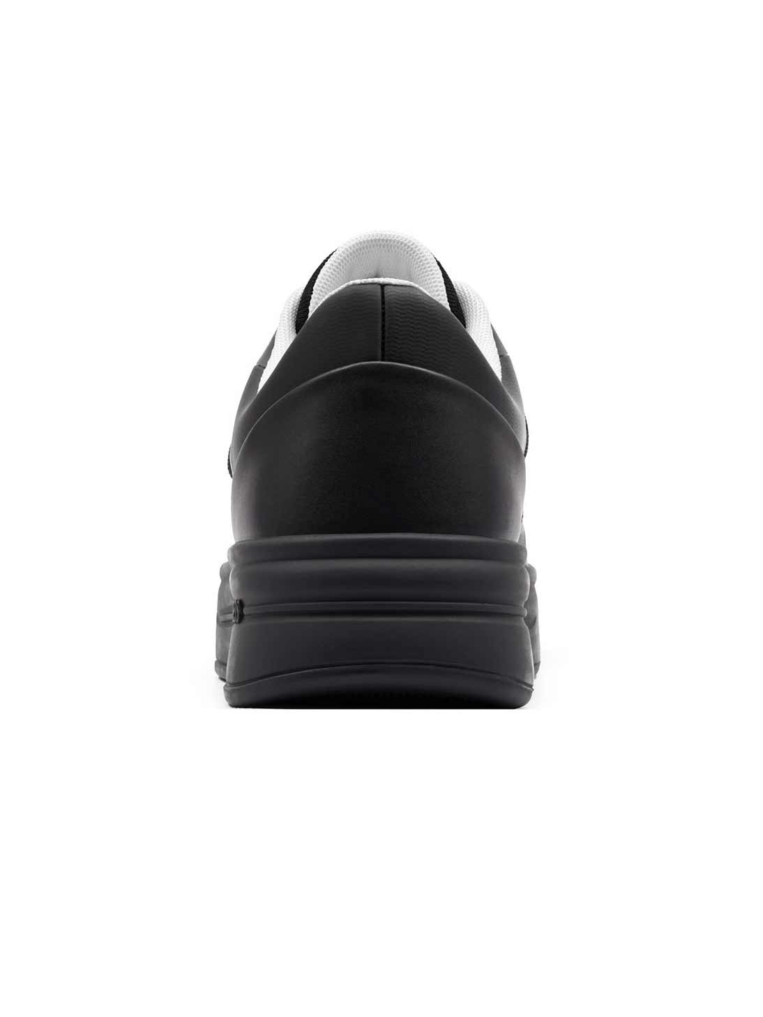 GUESS Обувки WINNO 4