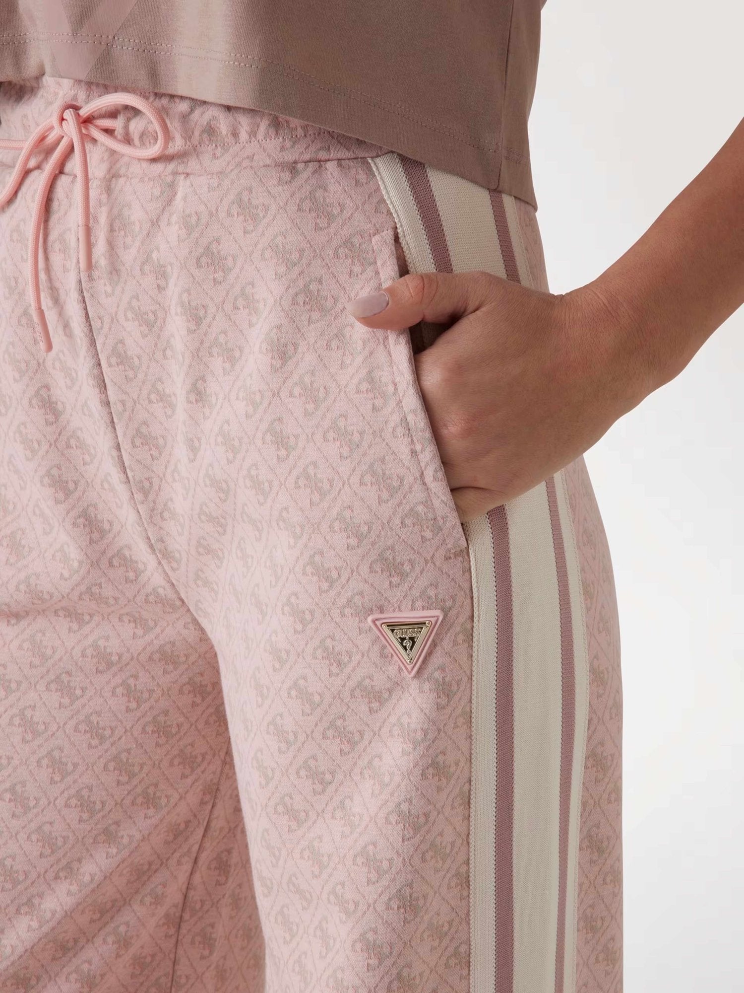 GUESS Спортно долнище JEAN G LOGO STRAIGHT LONG PANT