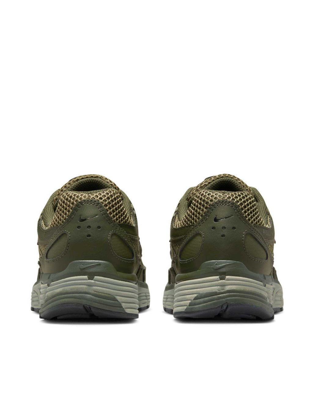 NIKE Обувки W P-6000 SE