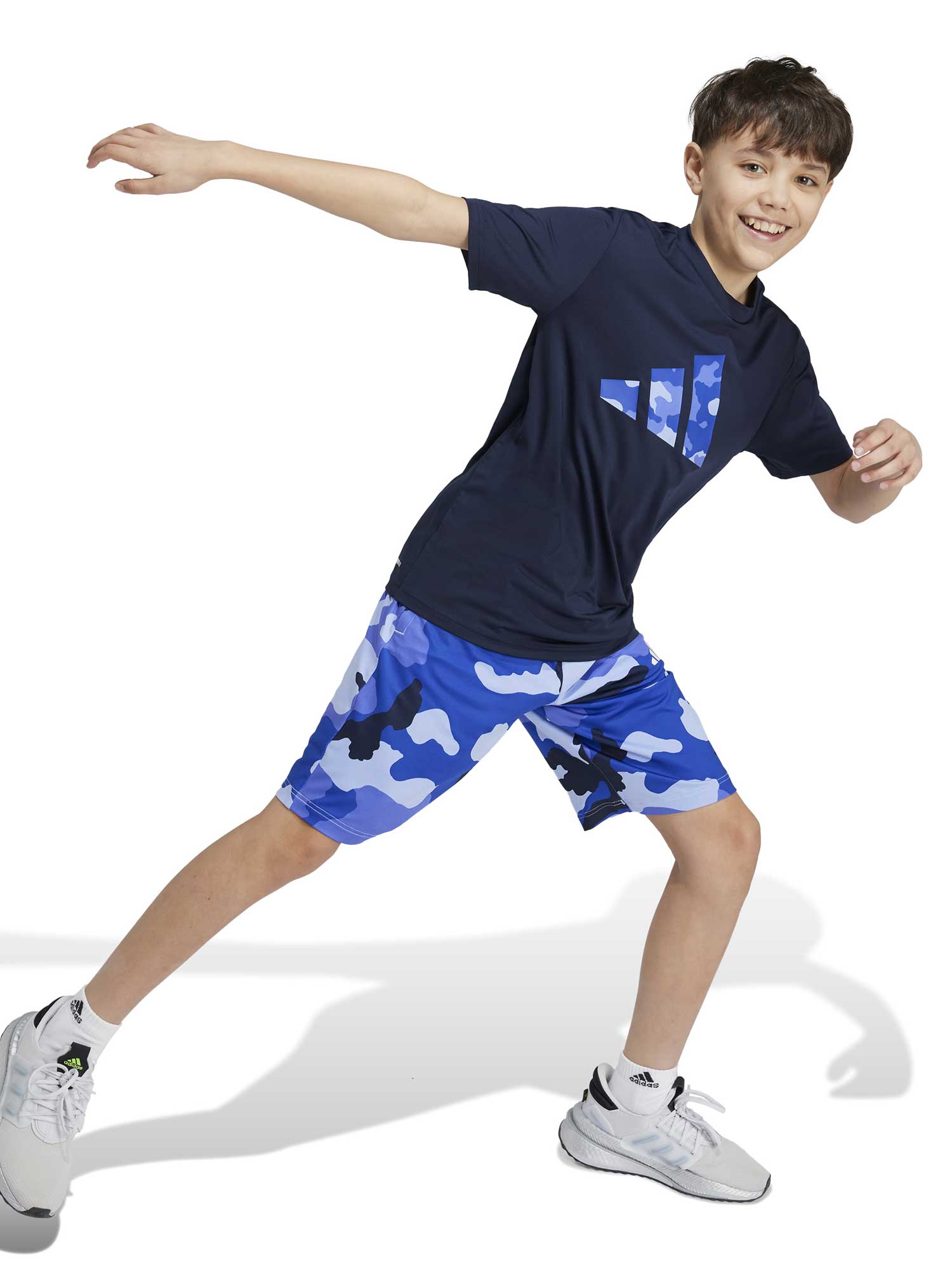 ADIDAS SPORTSWEAR Тениска Train Essentials Seasonal Print