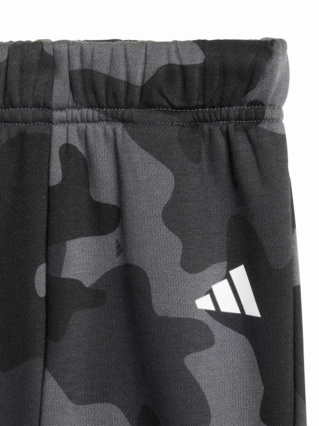 ADIDAS SPORTSWEAR Спортен екип Seasonal Essentials Camo Fleece